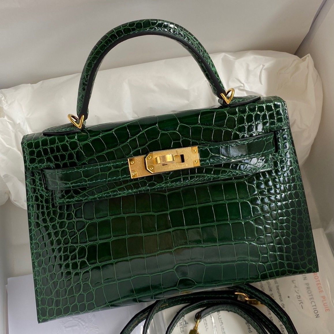 H**mes kelly mini ii sellier handmade bag in malachite shiny alligator leather