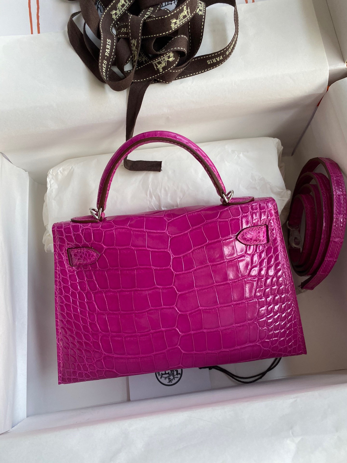 H**mes kelly mini ii sellier handmade bag in rose scheherazade shiny alligator leather