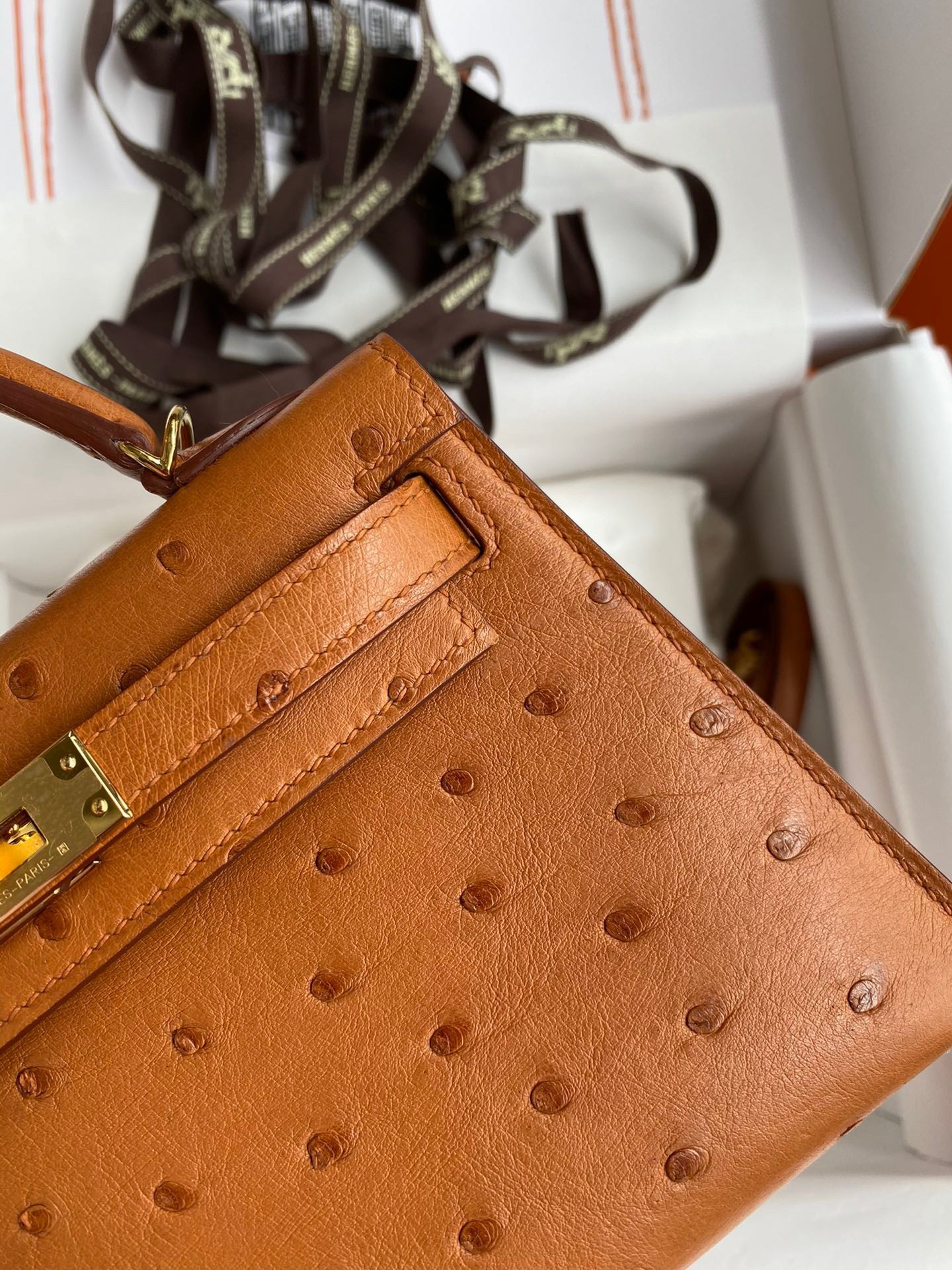 H**mes kelly mini ii sellier handmade bag in gold ostrich leather