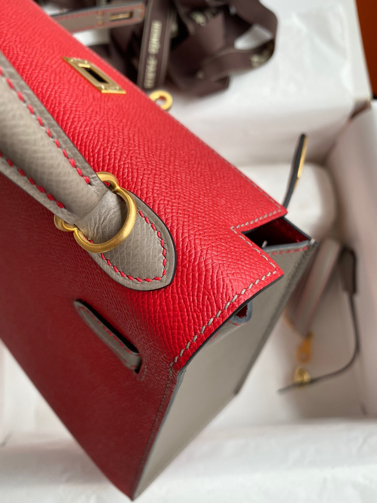 H**mes kelly sellier 25 bicolor bag in red and etain epsom calfskin