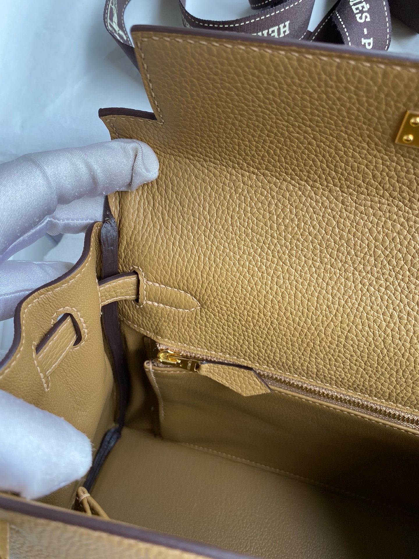 H**mes kelly retourne 25 handmade bag in biscuit clemence leather