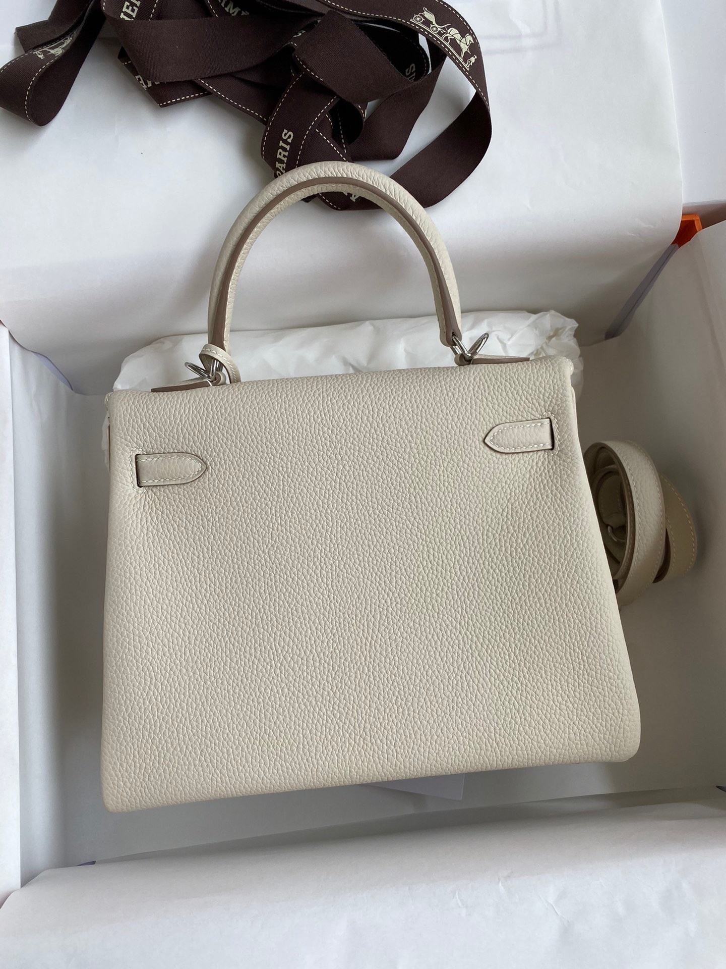 H**mes kelly retourne 25 handmade bag in craie clemence leather
