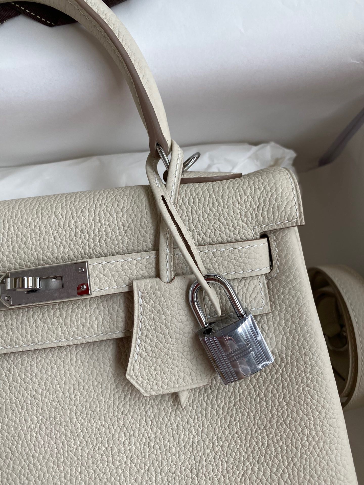 H**mes kelly retourne 25 handmade bag in craie clemence leather