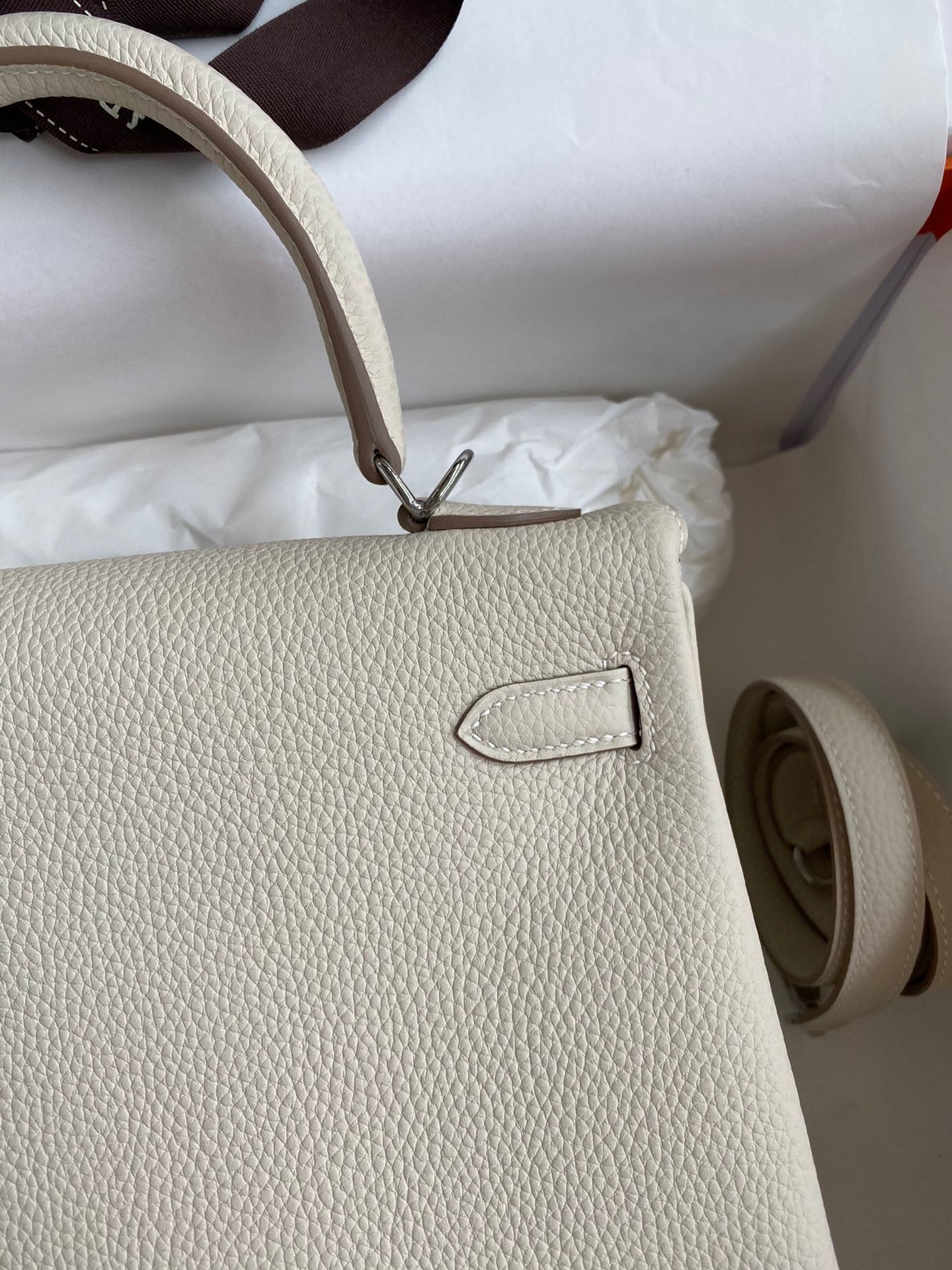 H**mes kelly retourne 25 handmade bag in craie clemence leather