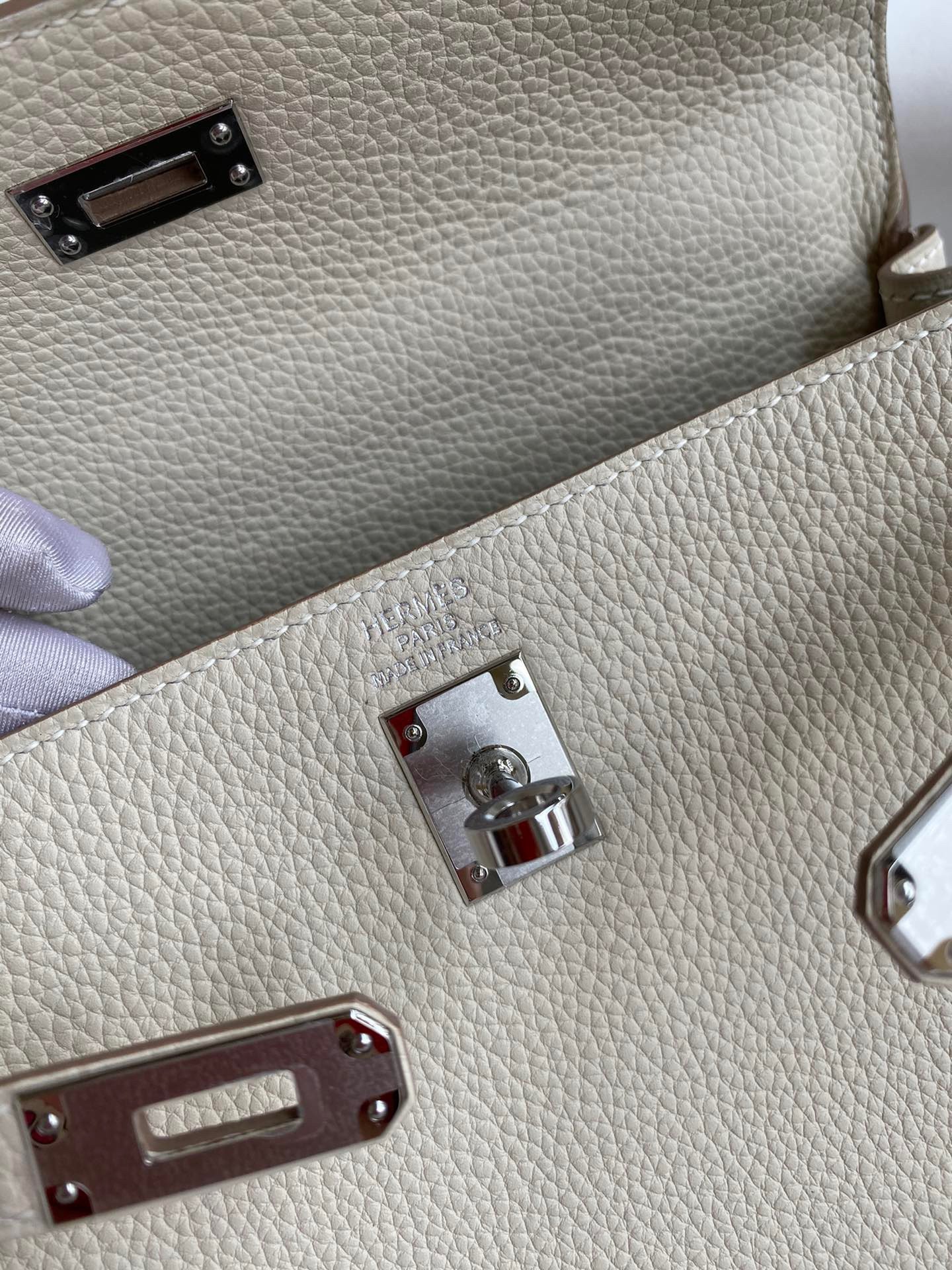 H**mes kelly retourne 25 handmade bag in craie clemence leather