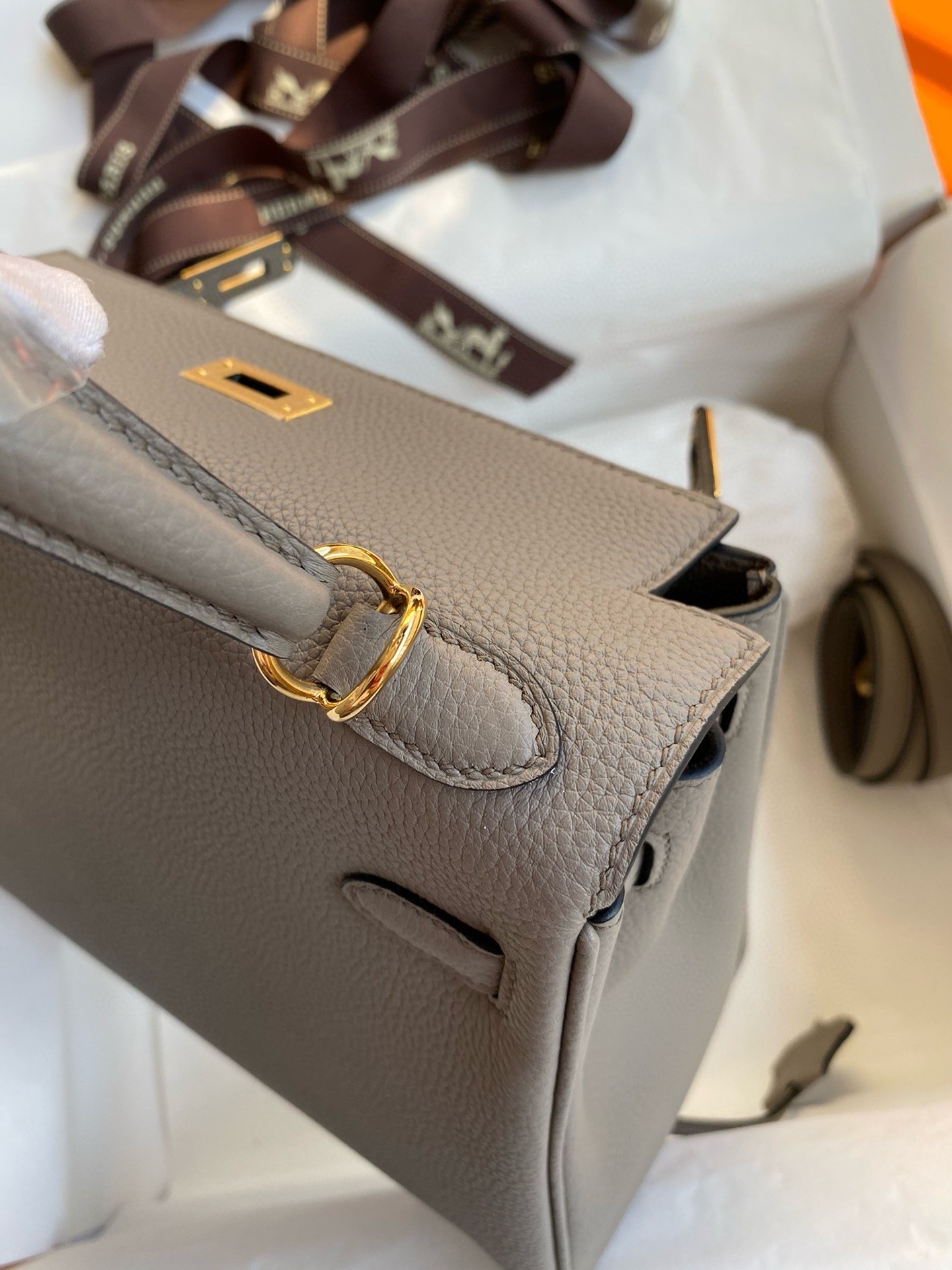 H**mes kelly retourne 25 handmade bag in gris meyer clemence leather