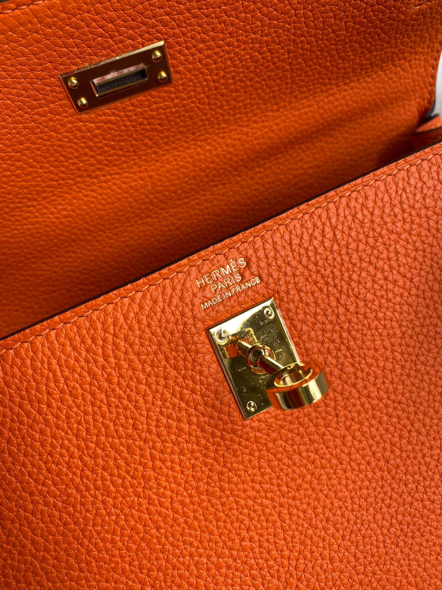 H**mes kelly retourne 25 handmade bag in orange clemence leather