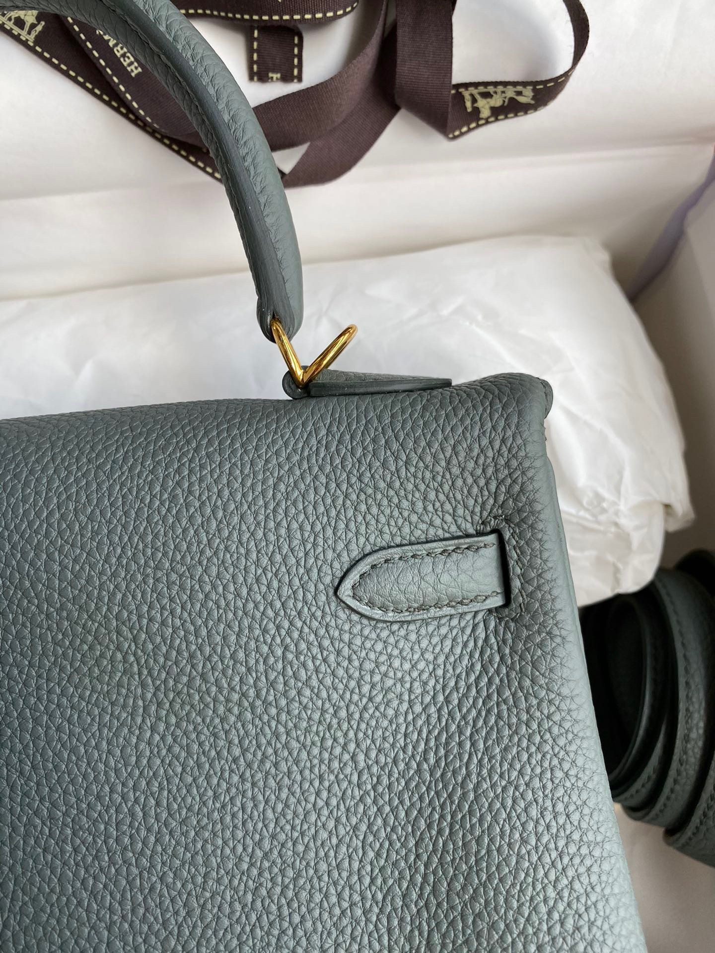 H**mes kelly retourne 25 handmade bag in vert amande clemence leather