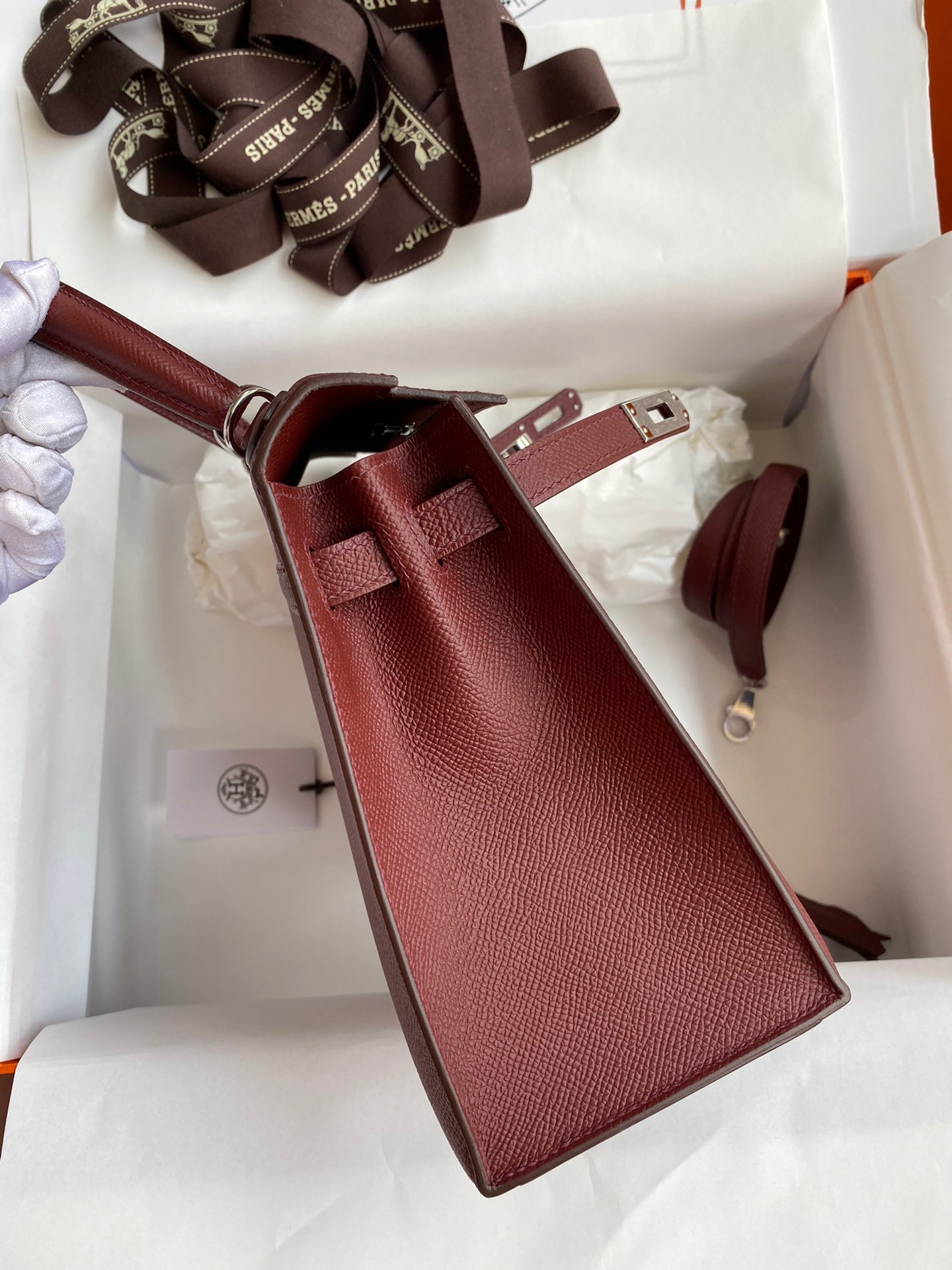 H**mes kelly sellier 25 handmade bag in bordeaux epsom calfskin