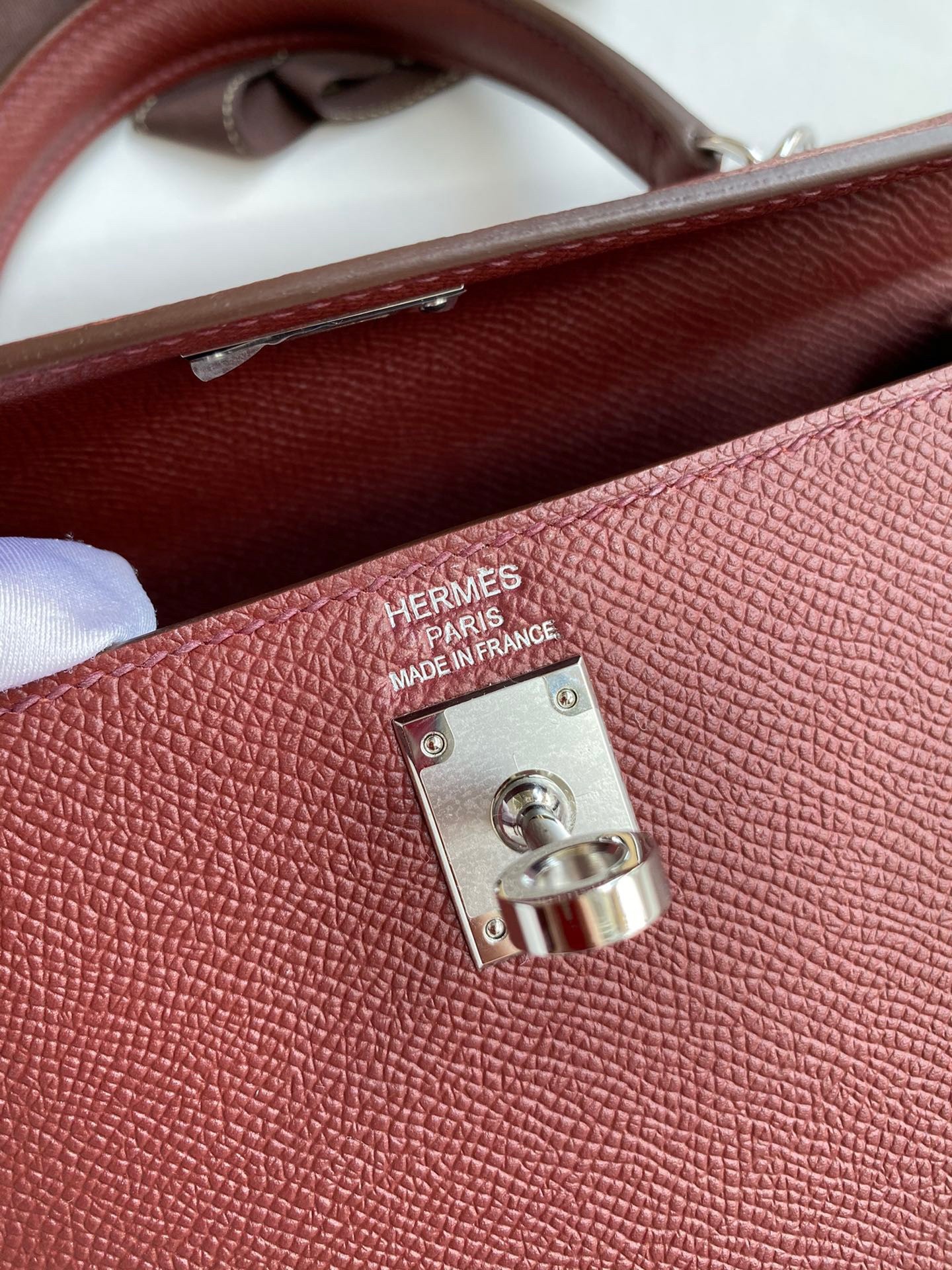 H**mes kelly sellier 25 handmade bag in bordeaux epsom calfskin