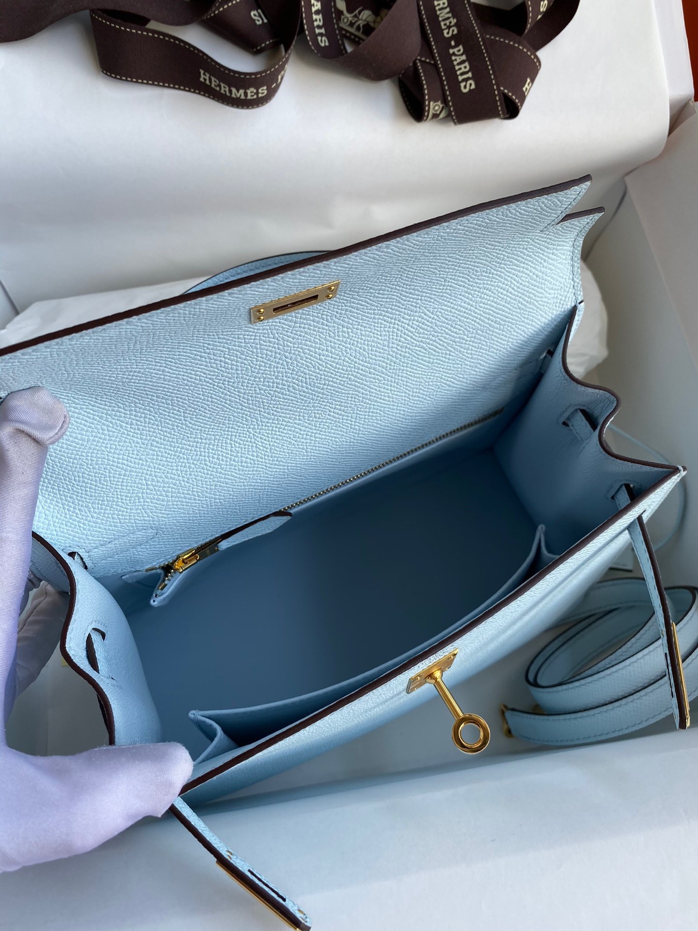 H**mes kelly sellier 25 handmade bag in celeste epsom calfskin