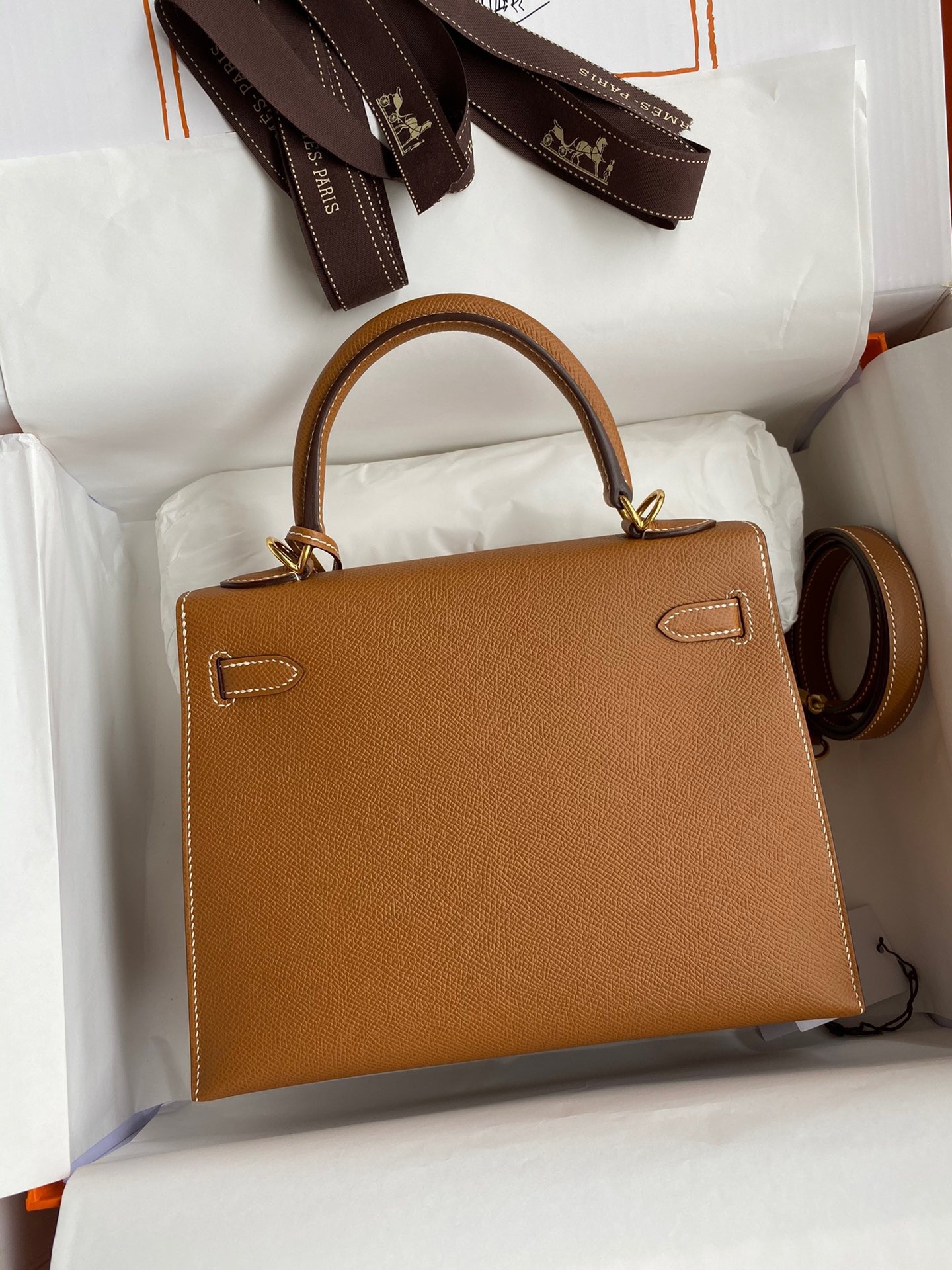 H**mes kelly sellier 25 handmade bag in gold epsom calfskin