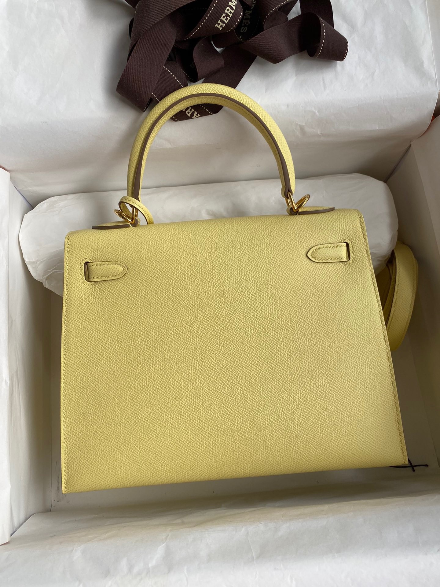 H**mes kelly sellier 25 handmade bag in jaune poussin epsom calfskin