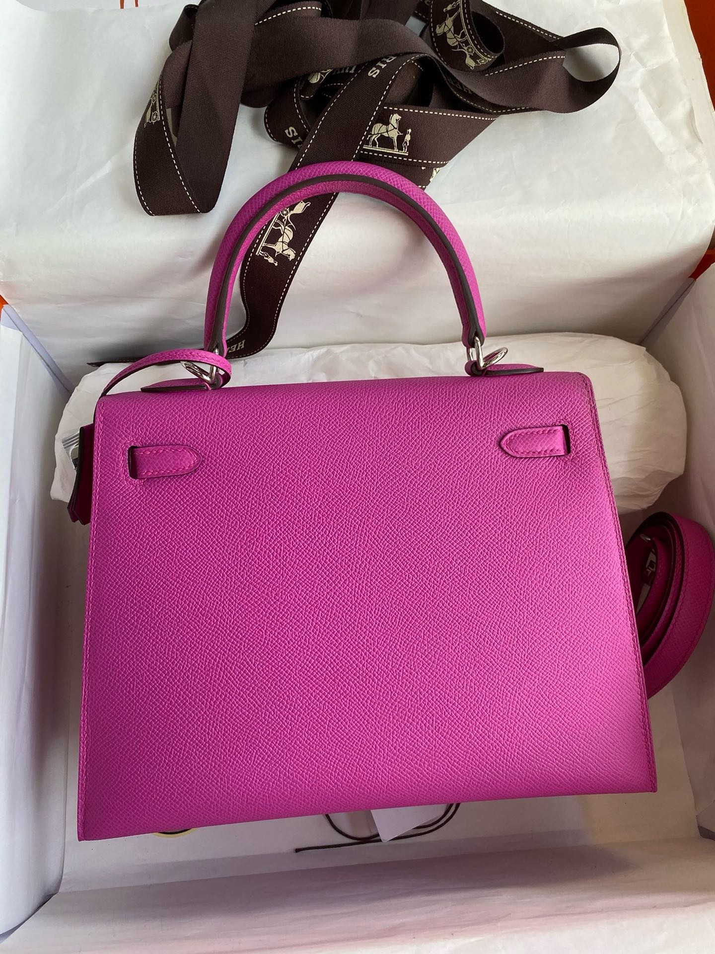 H**mes kelly sellier 25 handmade bag in magnolia epsom calfskin