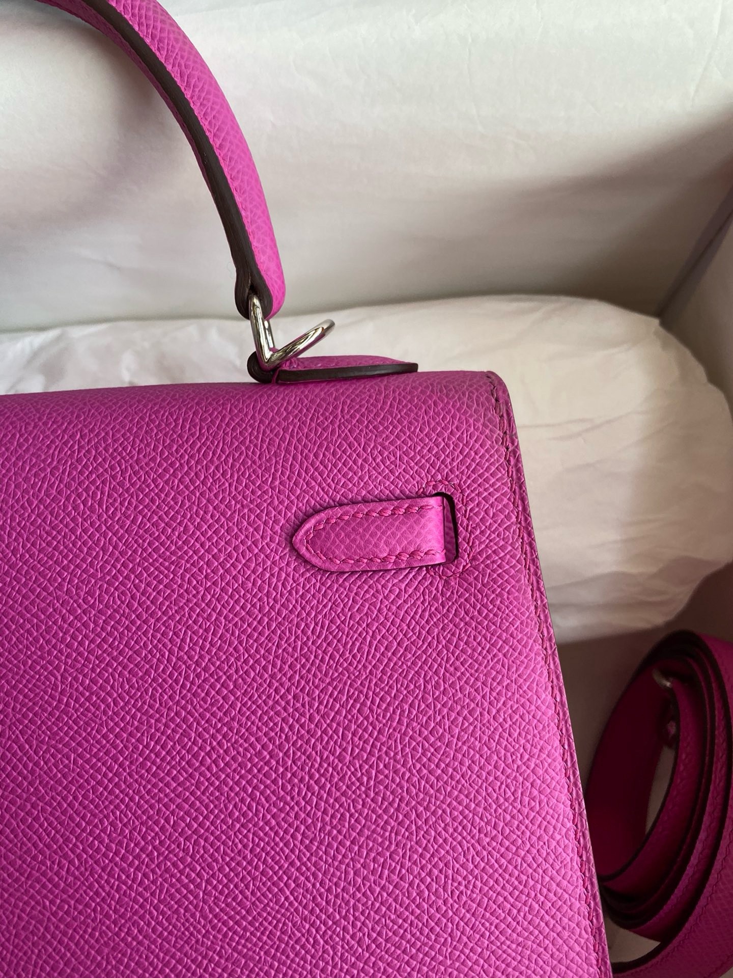 H**mes kelly sellier 25 handmade bag in magnolia epsom calfskin