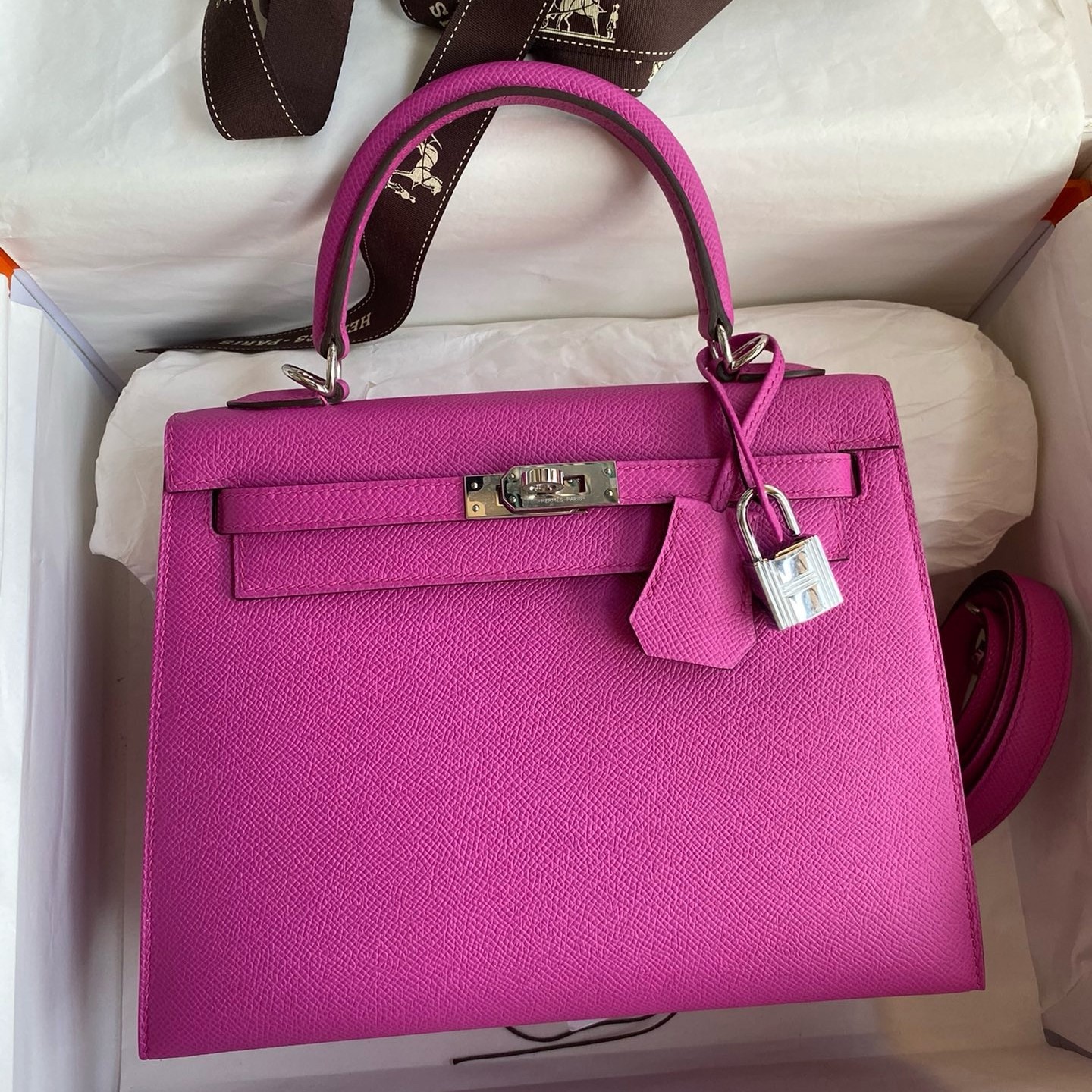 H**mes kelly sellier 25 handmade bag in magnolia epsom calfskin