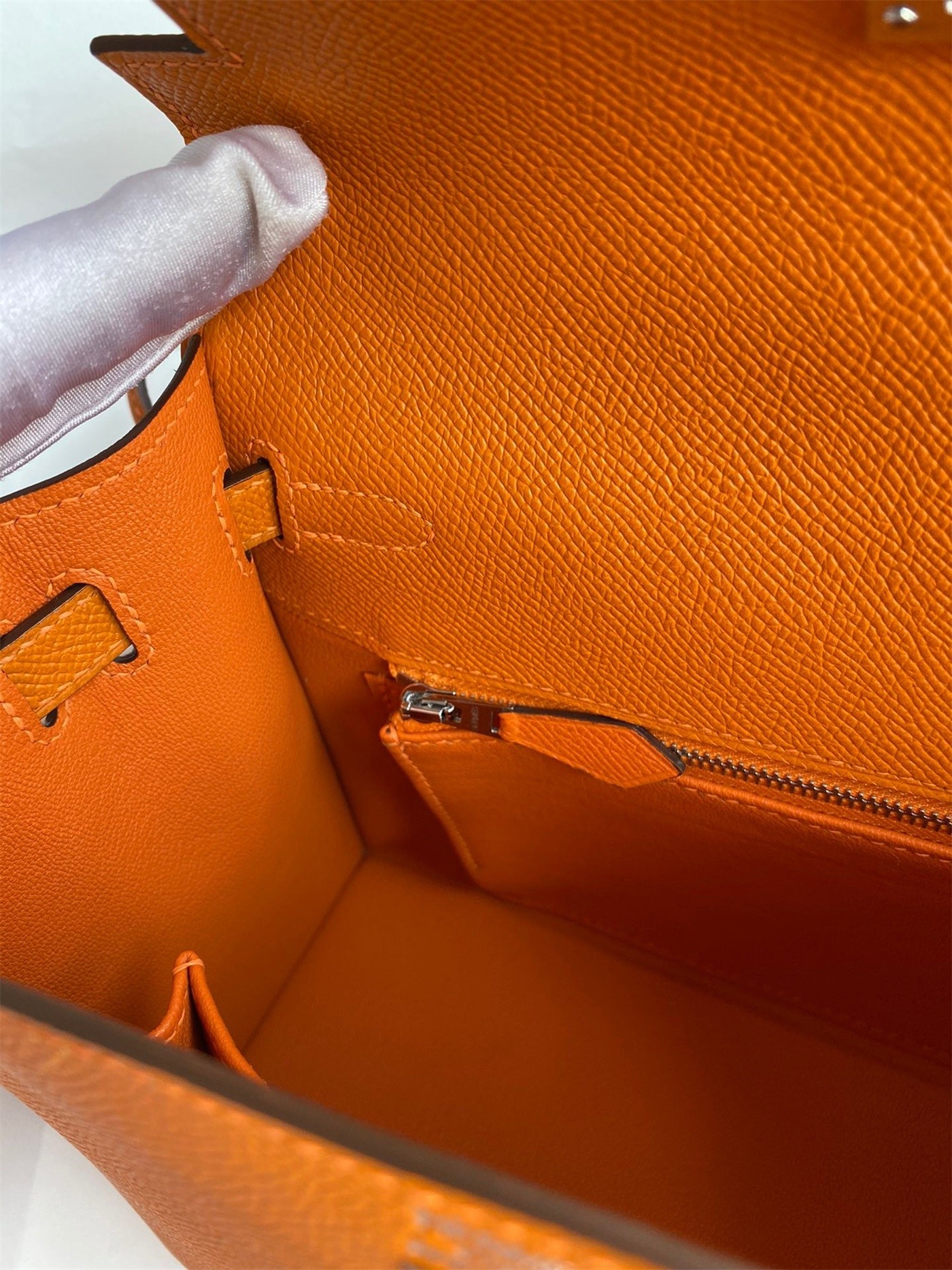 H**mes kelly sellier 25 handmade bag in orange epsom calfskin