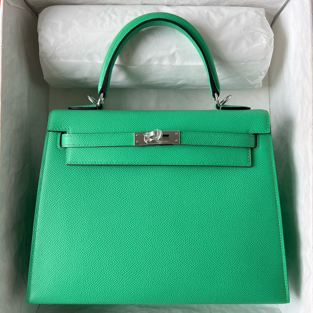 H**mes kelly sellier 25 handmade bag in vert comics epsom calfskin