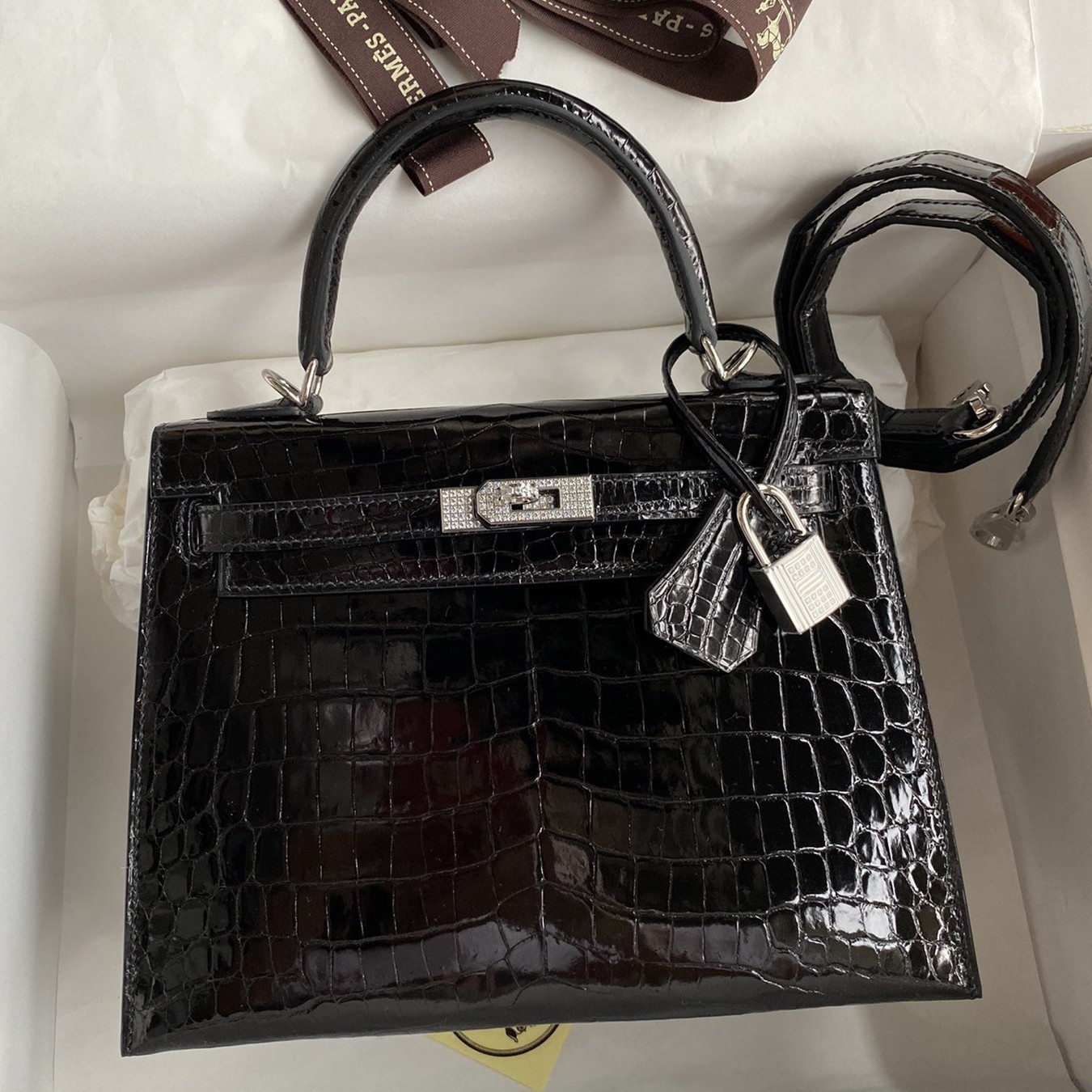 h**mes kelly sellier 25 Di*m*nd bag in black crocodile niloticus shiny skin