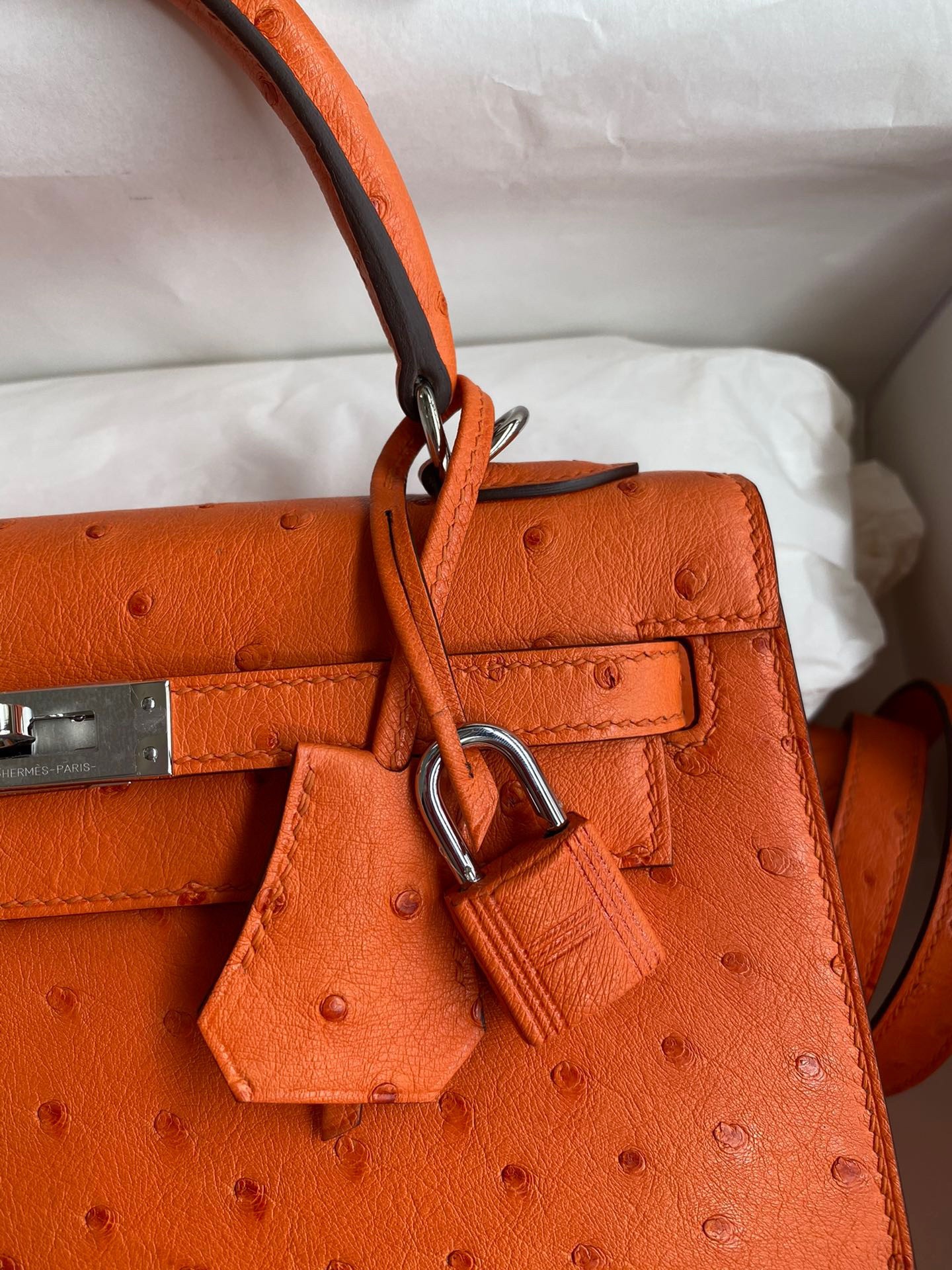 H**mes kelly sellier 25 handmade bag in orange ostrich leather