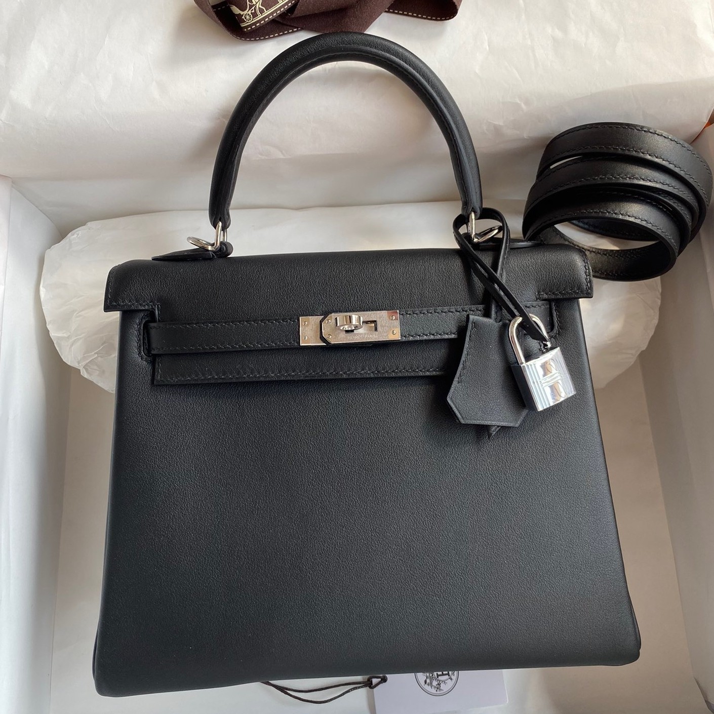 H**mes kelly retourne 25 handmade bag in black swift calfskin