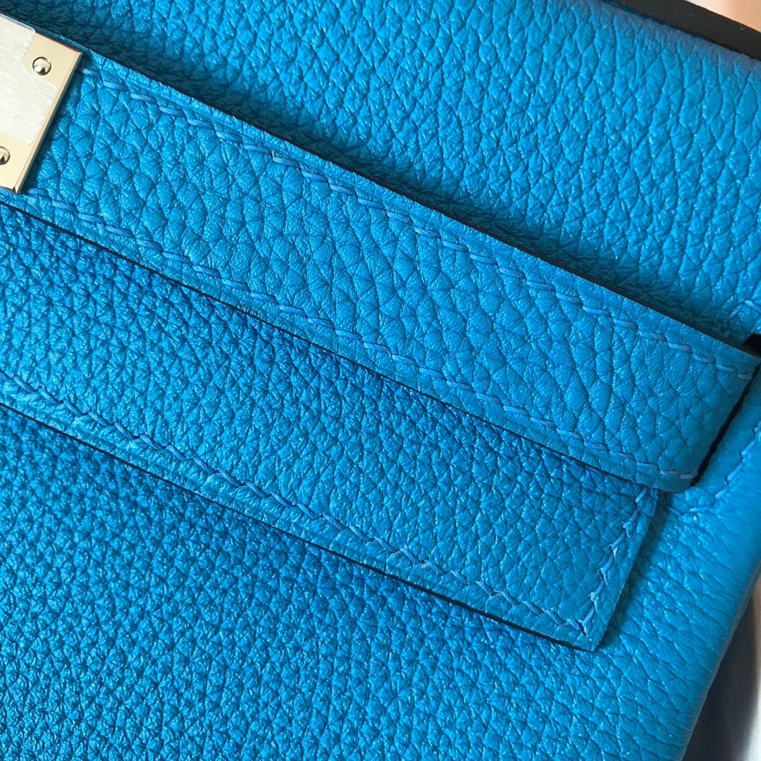 H**mes kelly retourne 28 handmade bag in blue zanzibar clemence leather