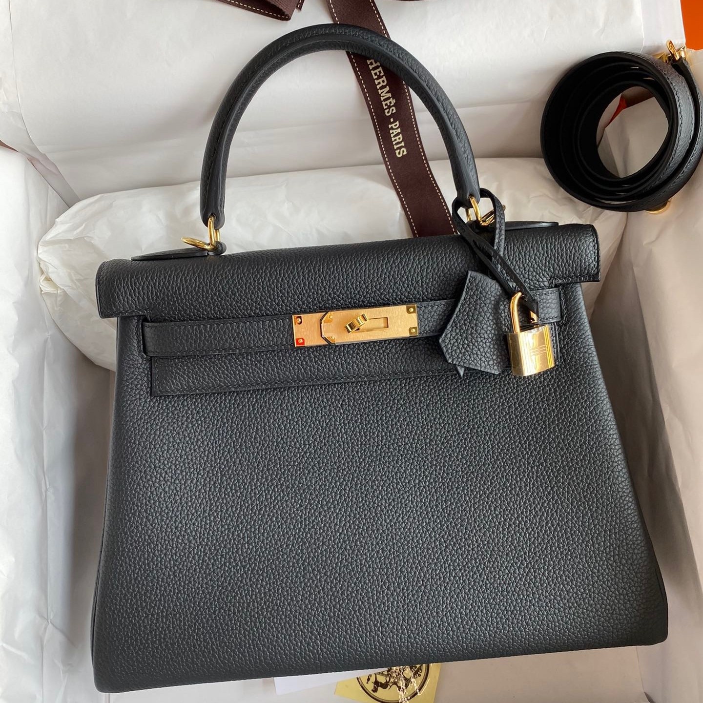 H**mes kelly retourne 28 handmade bag in black clemence leather