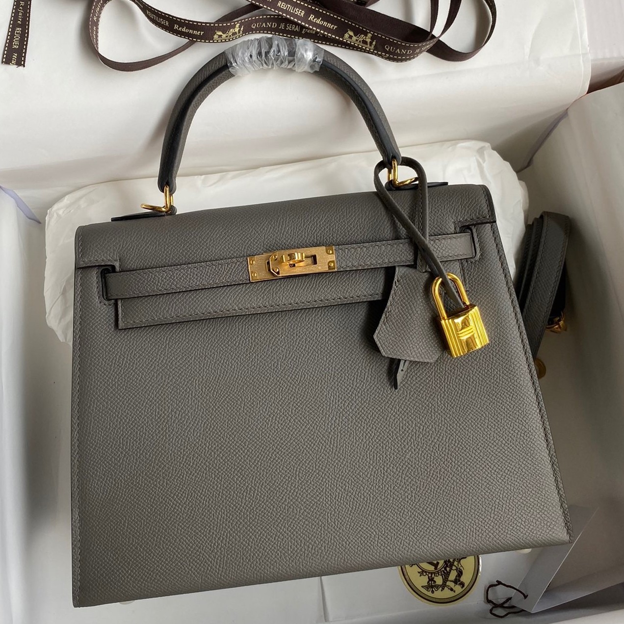 H**mes kelly sellier 28 handmade bag in etain epsom calfskin