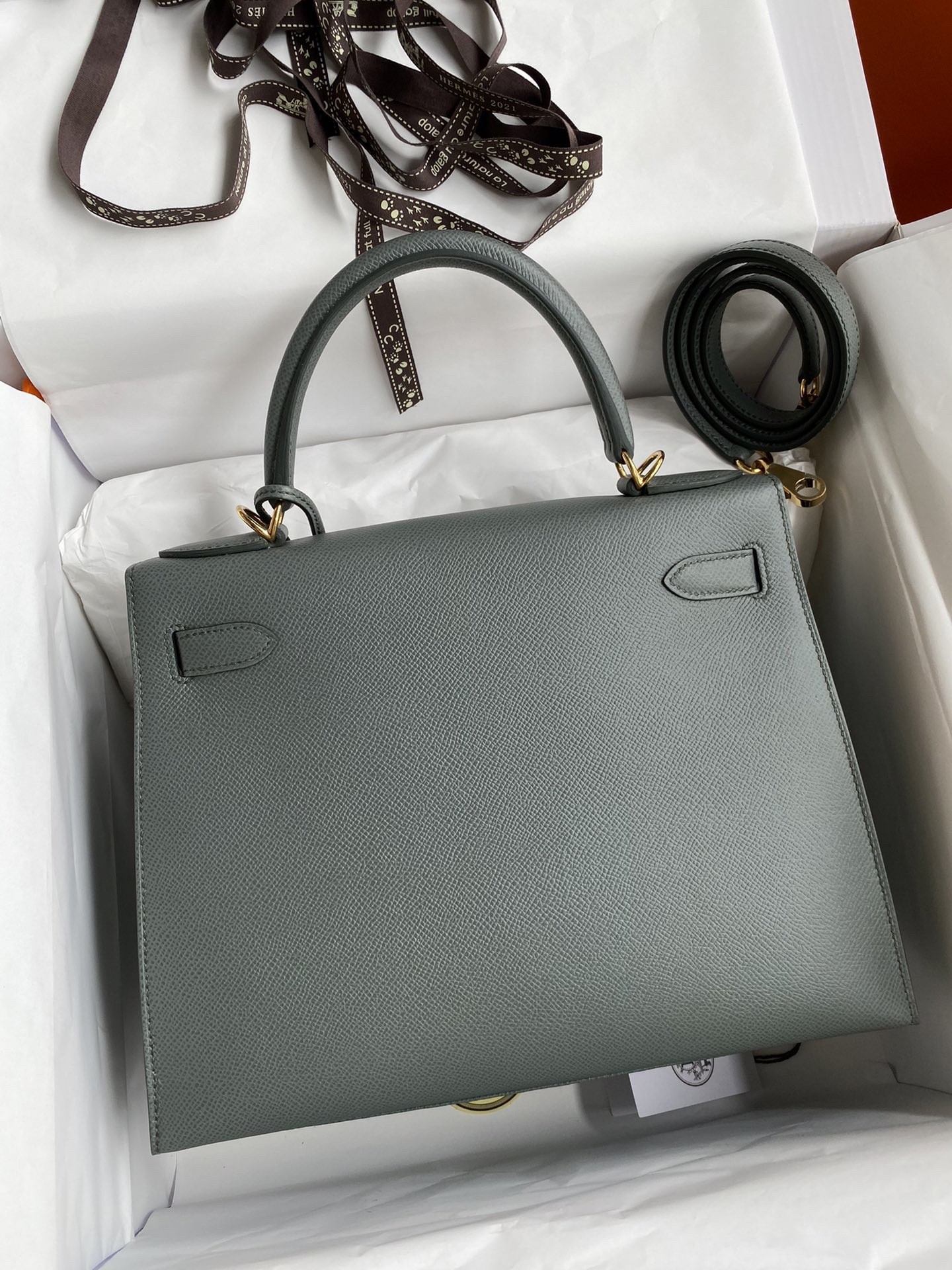 H**mes kelly sellier 28 handmade bag in vert amande epsom calfskin