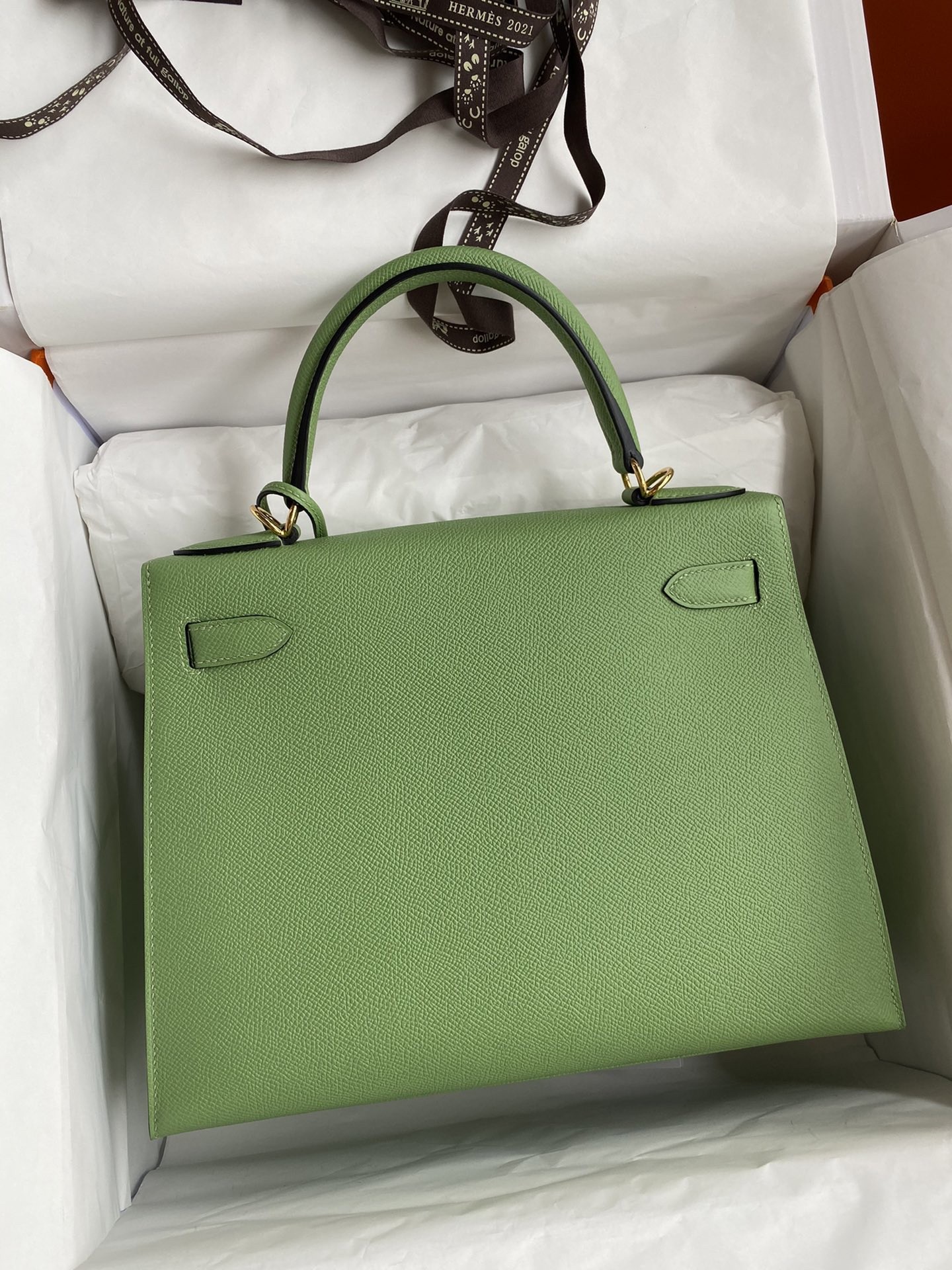 H**mes kelly sellier 28 handmade bag in vert criquet epsom calfskin