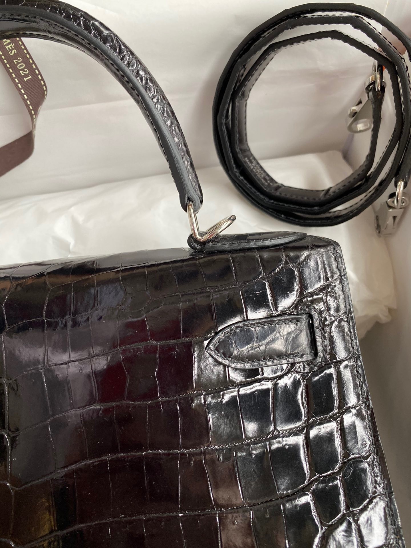 H**mes kelly sellier 28 handmade bag in black crocodile niloticus shiny skin