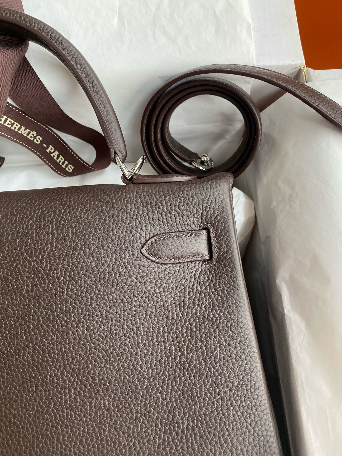 H**mes kelly retourne 32 handmade bag in chocolat clemence leather