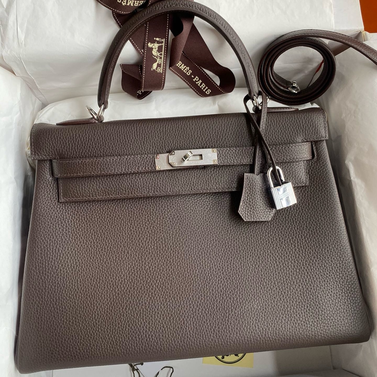 H**mes kelly retourne 32 handmade bag in chocolat clemence leather