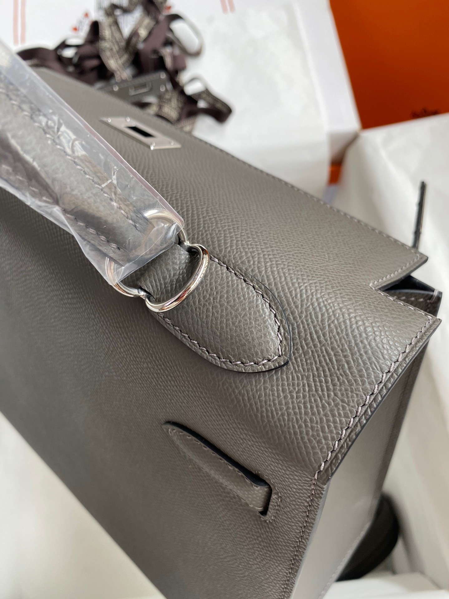 H**mes kelly sellier 32 handmade bag in etain epsom calfskin
