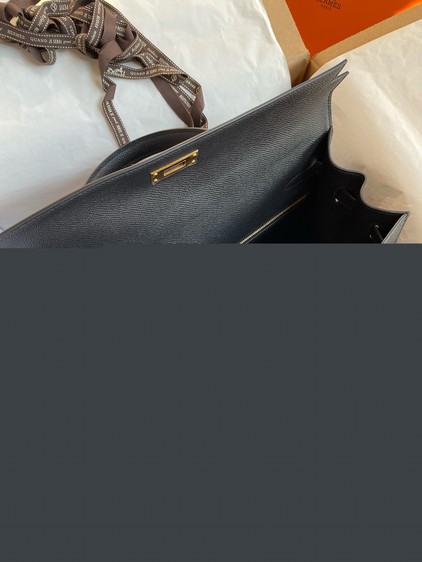 H**mes kelly sellier 35 handmade bag in black epsom calfskin