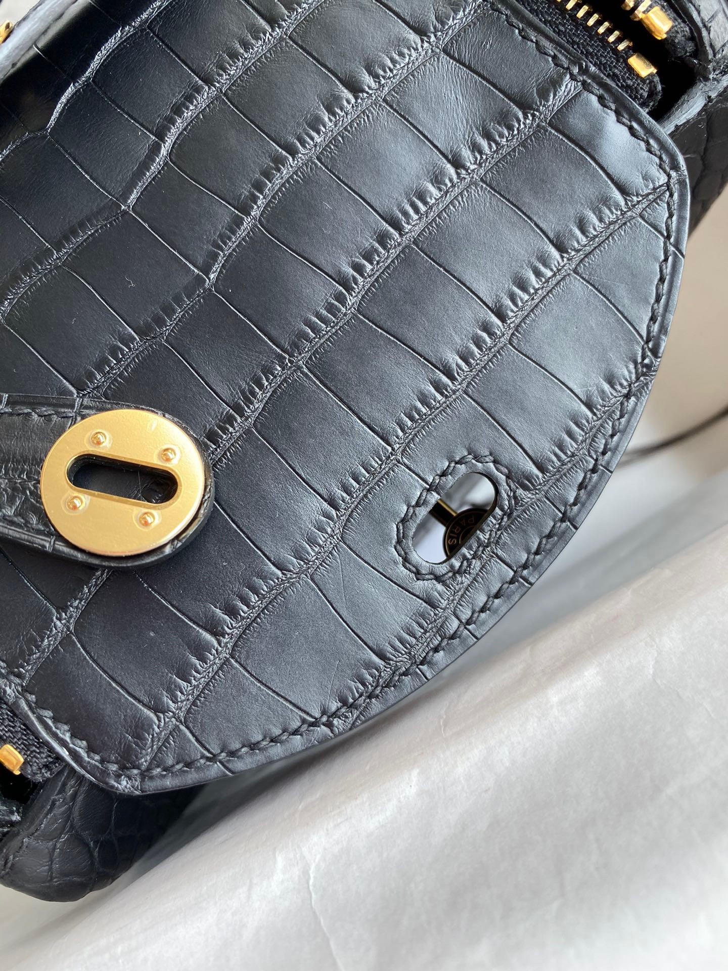 H**mes mini lindy handmade bag in black matte alligator leather