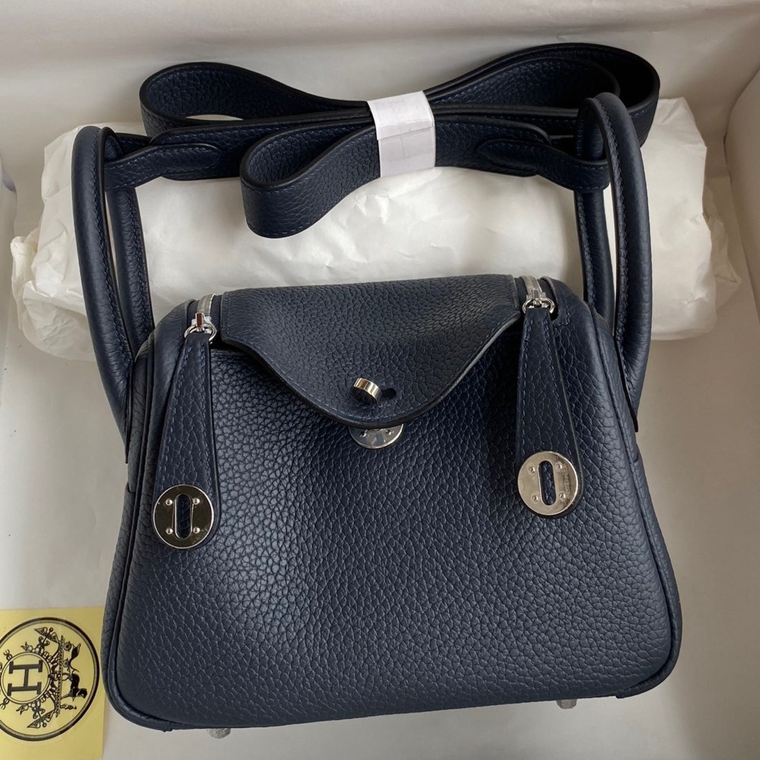H**mes mini lindy handmade bag in blue nuit hhl19clbnclemence leather