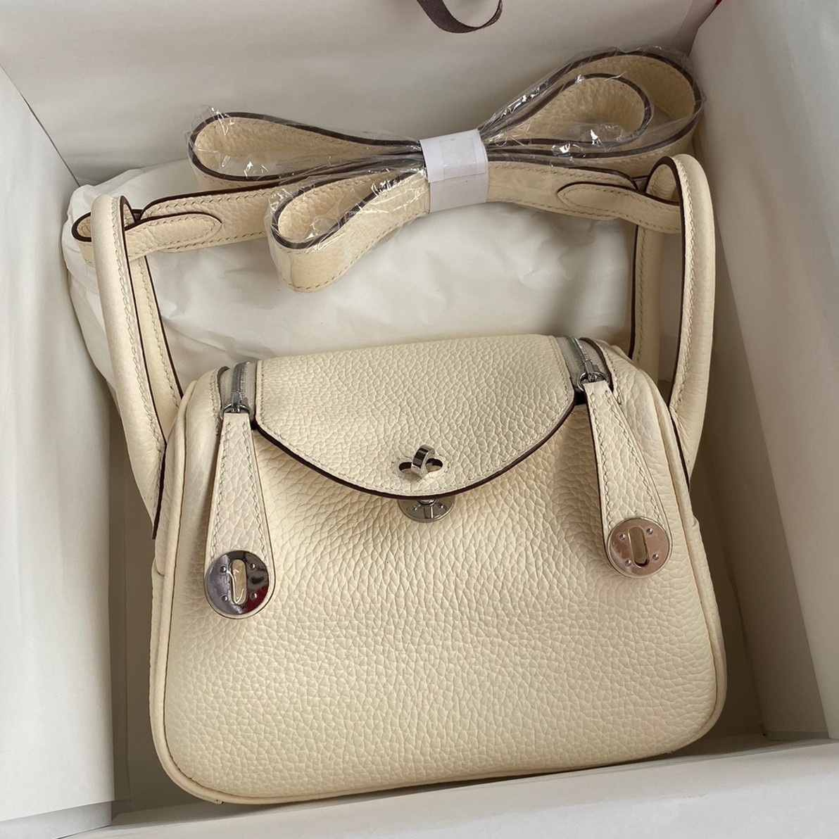 H**mes mini lindy handmade bag in nata clemence leather