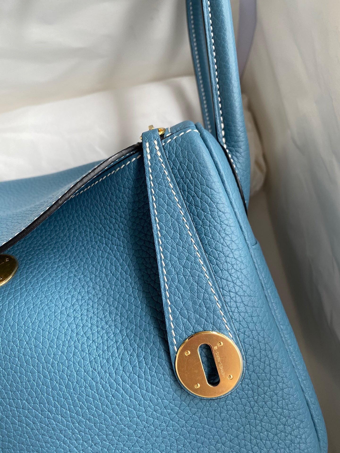 H**mes lindy 26 handmade bag in blue jean clemence leather