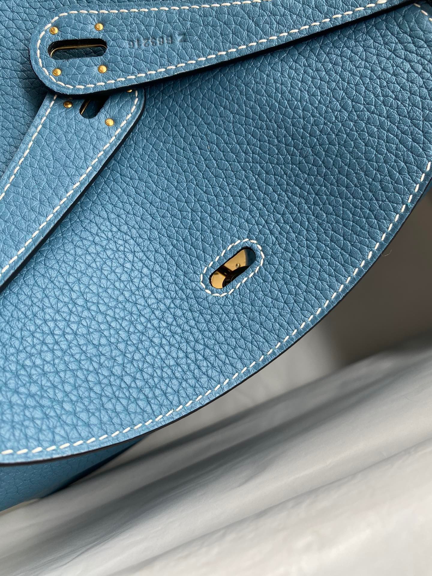 H**mes lindy 26 handmade bag in blue jean clemence leather