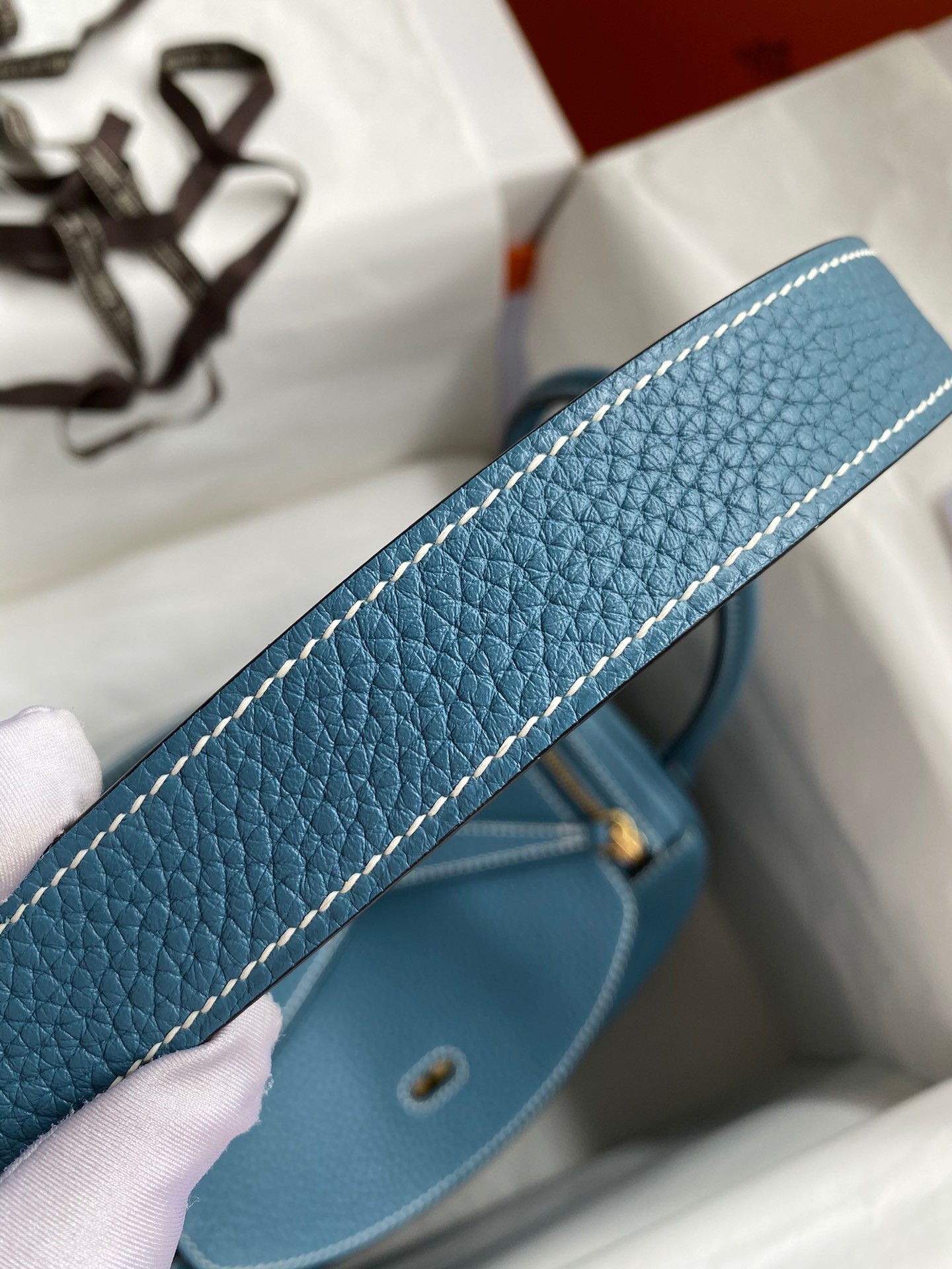H**mes lindy 26 handmade bag in blue jean clemence leather