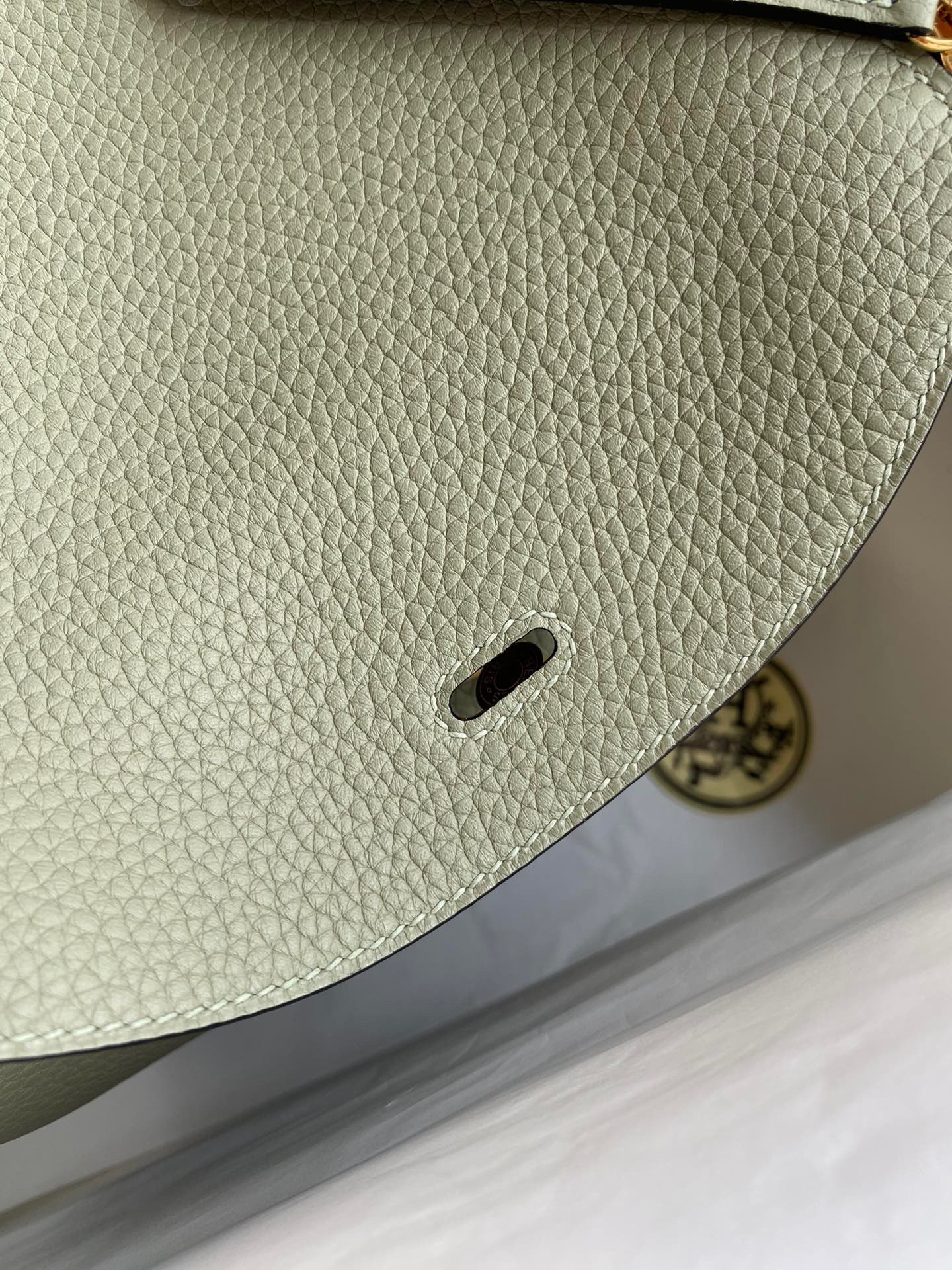 H**mes lindy 26 handmade bag in sauge clemence leather
