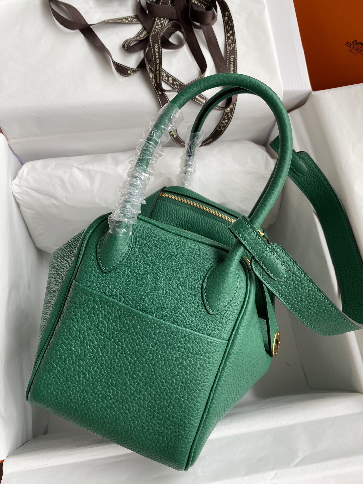 H**mes lindy 30 handmade bag in malachite clemence leather