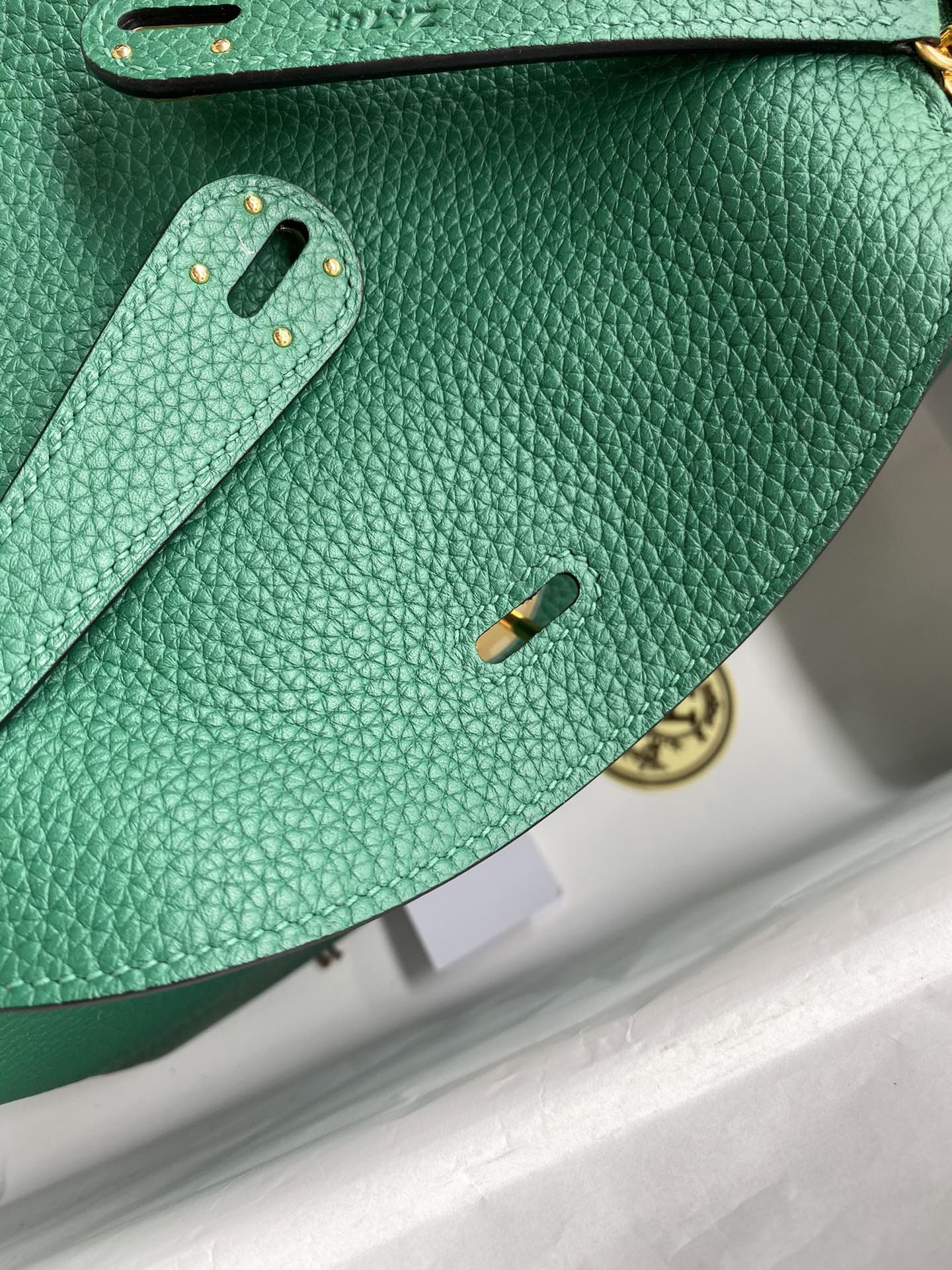 H**mes lindy 30 handmade bag in malachite clemence leather