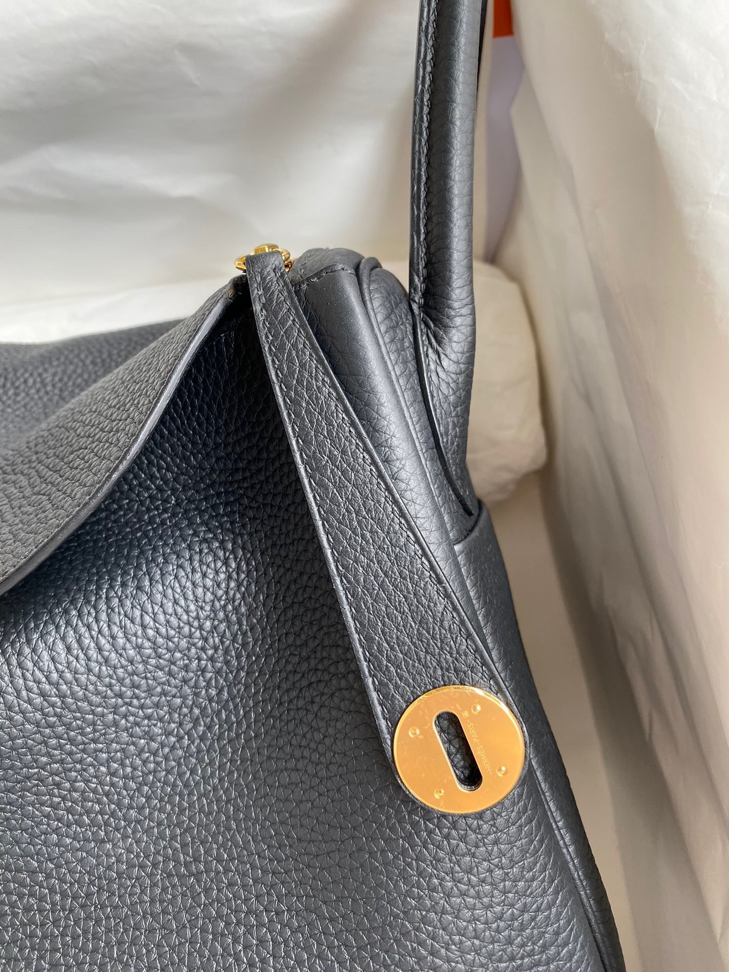 H**mes lindy 30 handmade bag in black clemence leather
