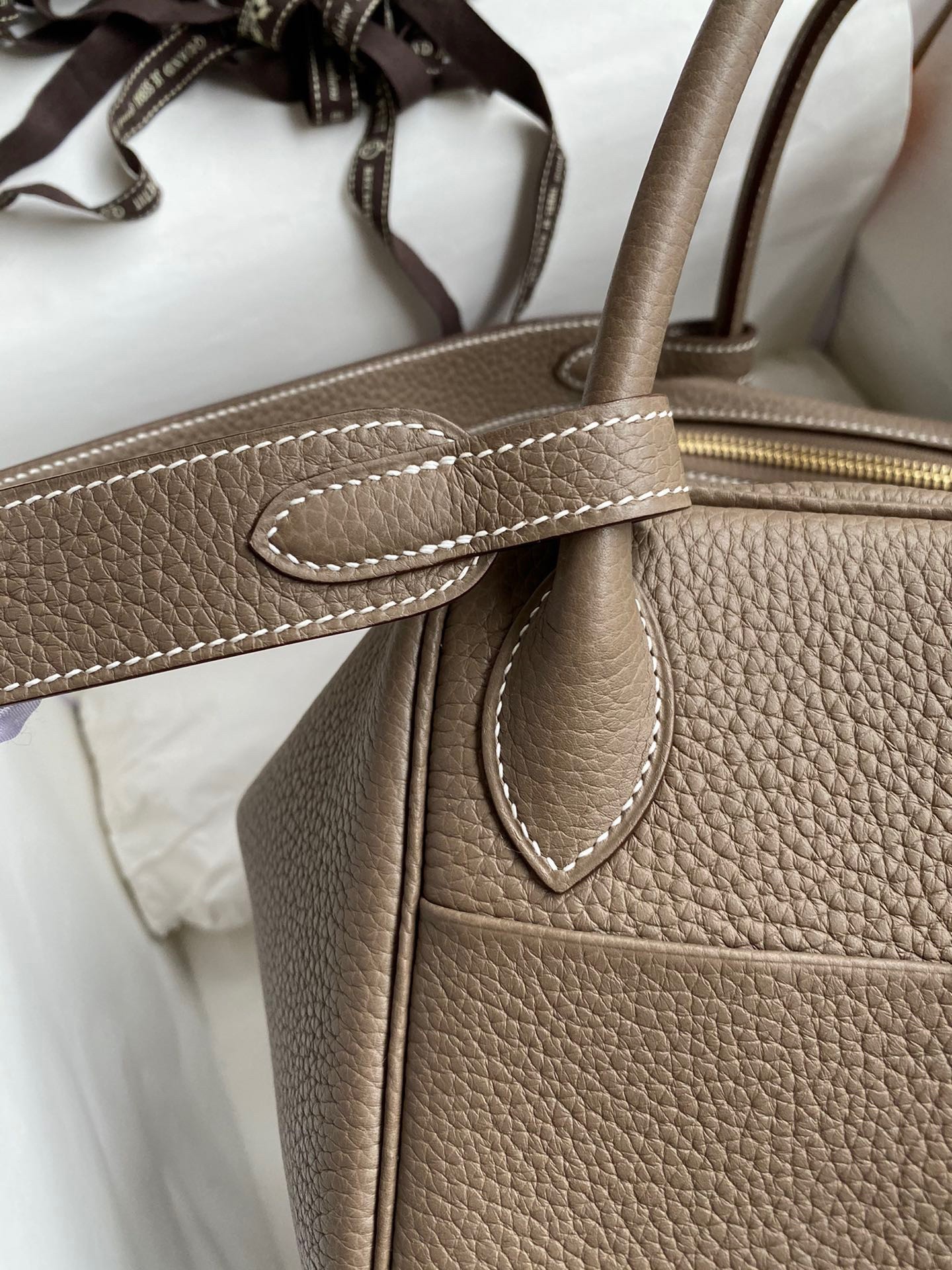 H**mes lindy 30 handmade bag in taupe clemence leather