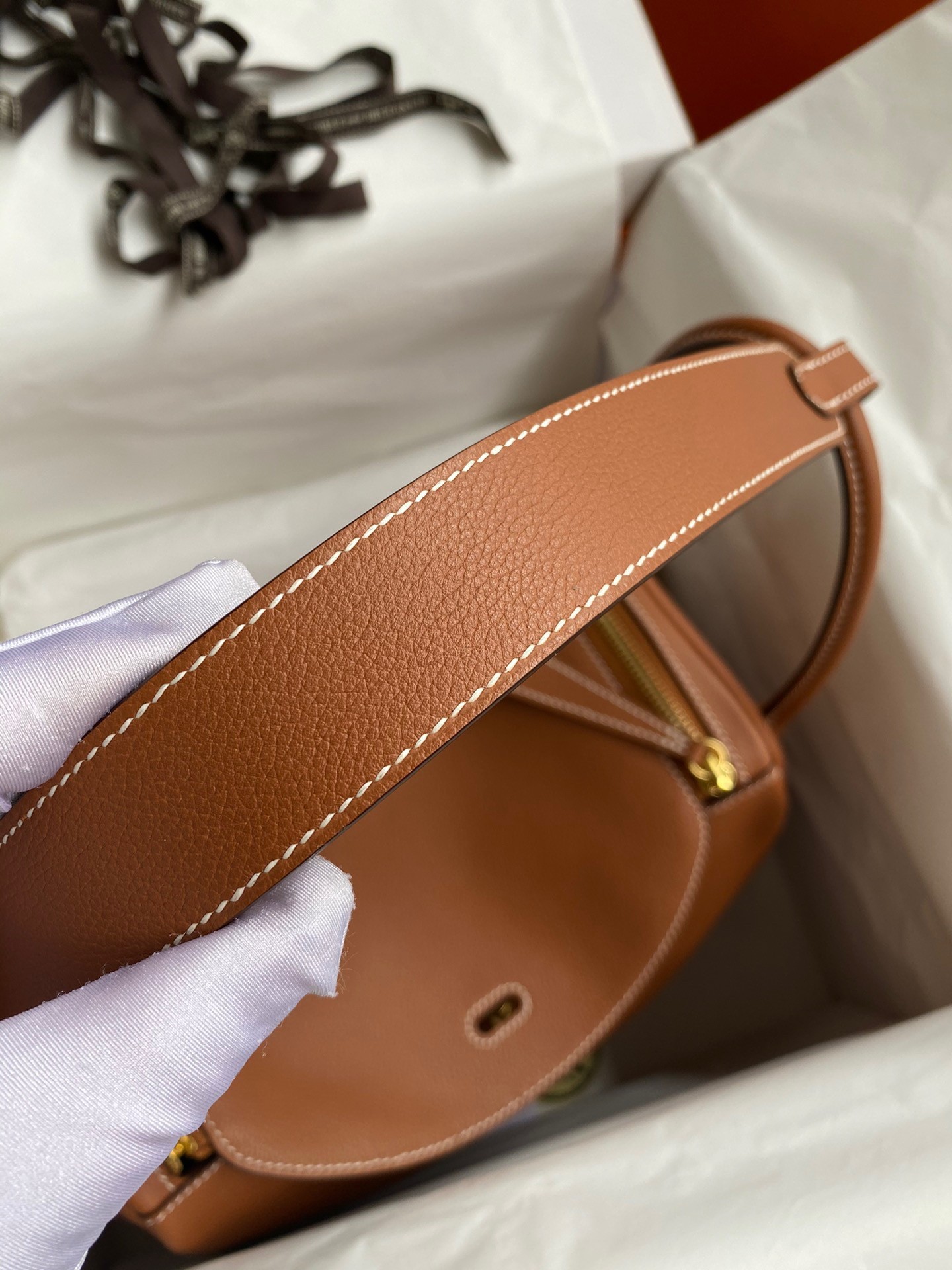 H**mes lindy 30 handmade bag in gold evercolor leather
