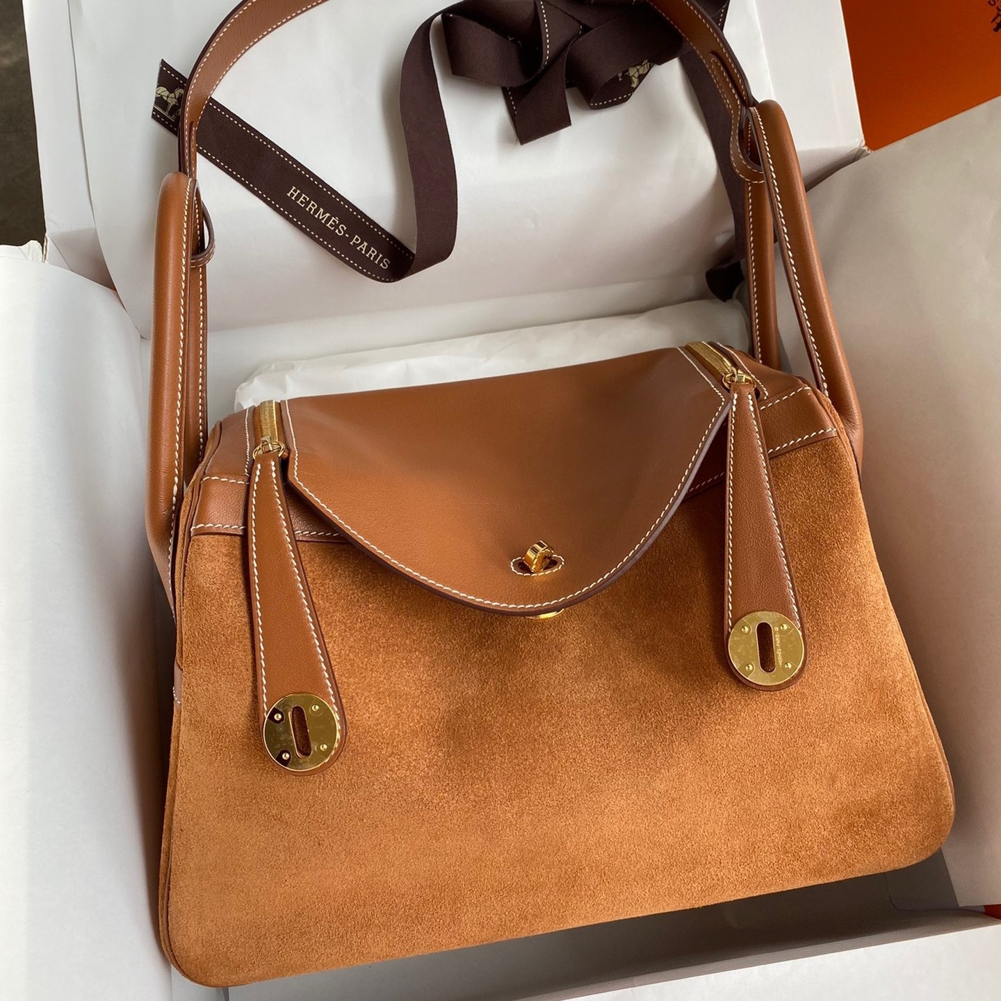 H**mes lindy 30 handmade bag in gold doblis suede calfskin