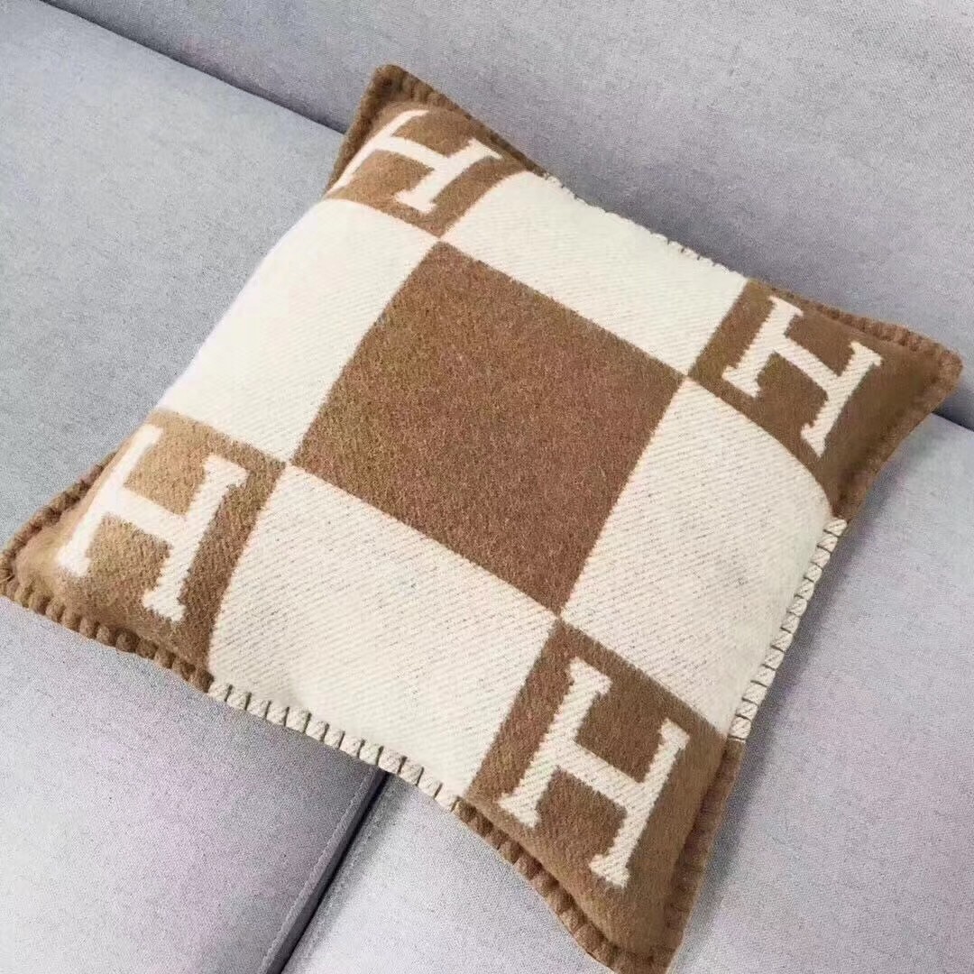 H**mes camel small avalon pillow