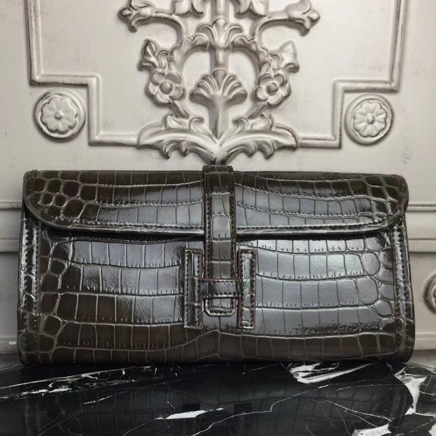 H**mes jige elan 29 clutch in chocolate crocodile leather